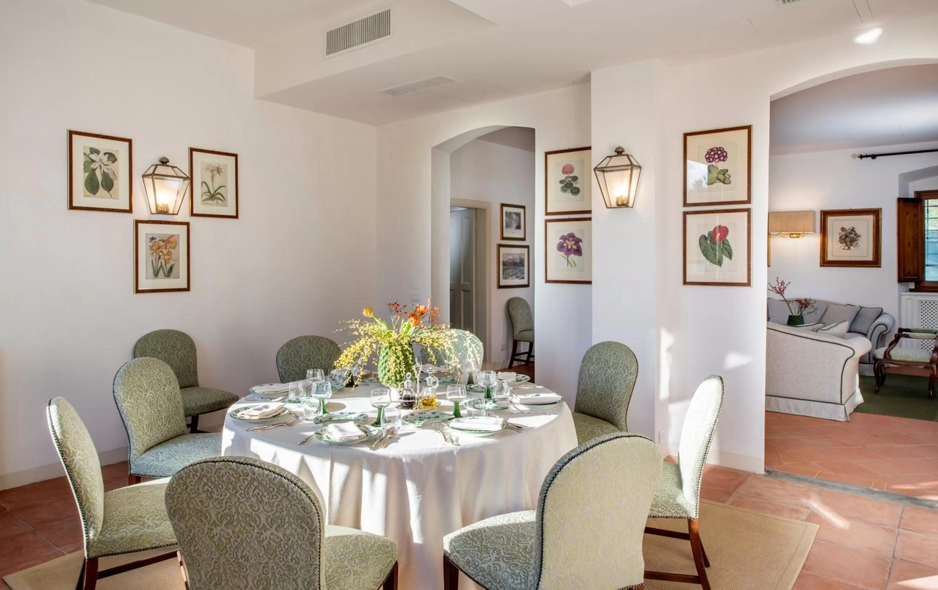 Dining area in Viesca Toscana Suites & Villas