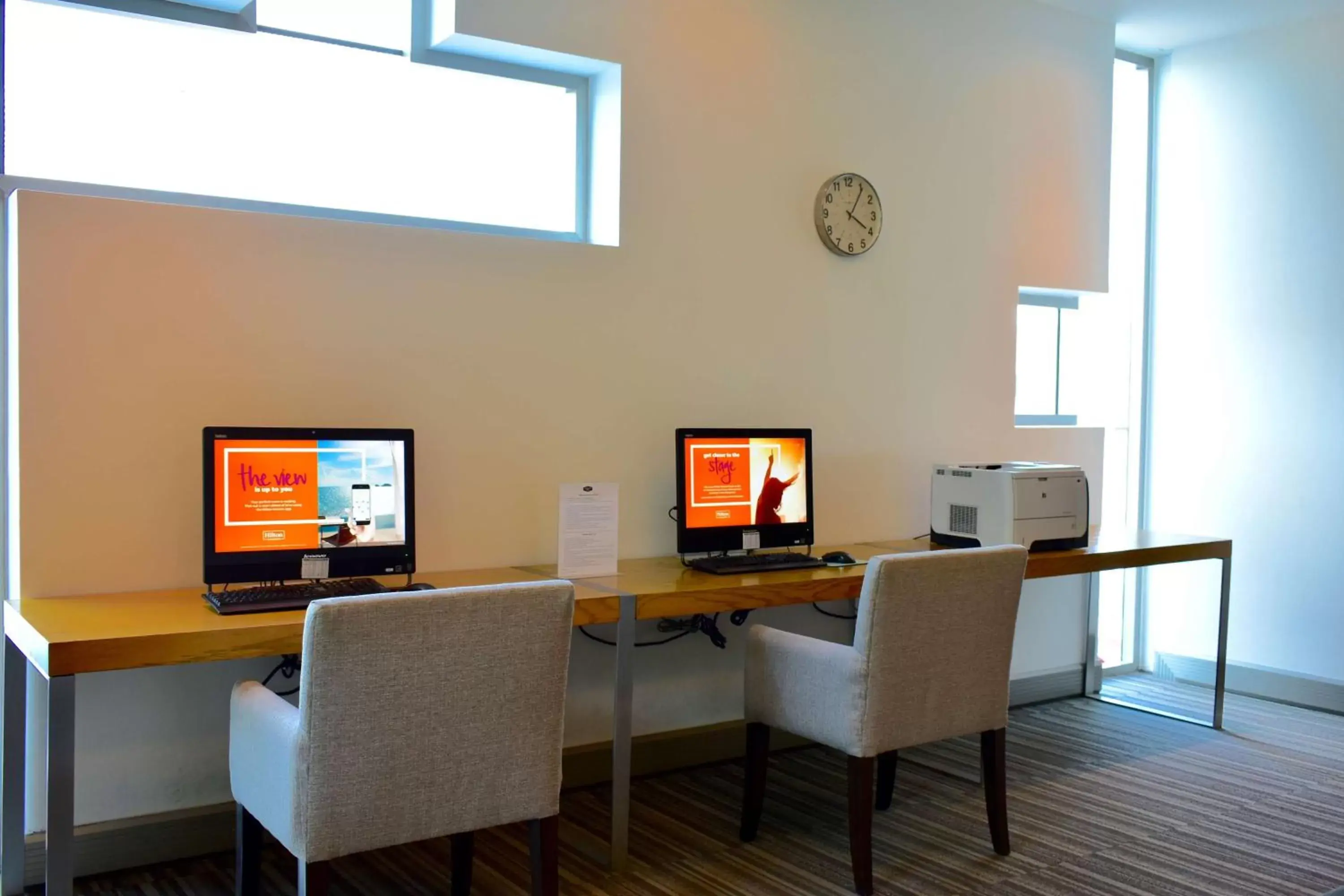 Business facilities in Hampton Inn by Hilton Ciudad del Carmen