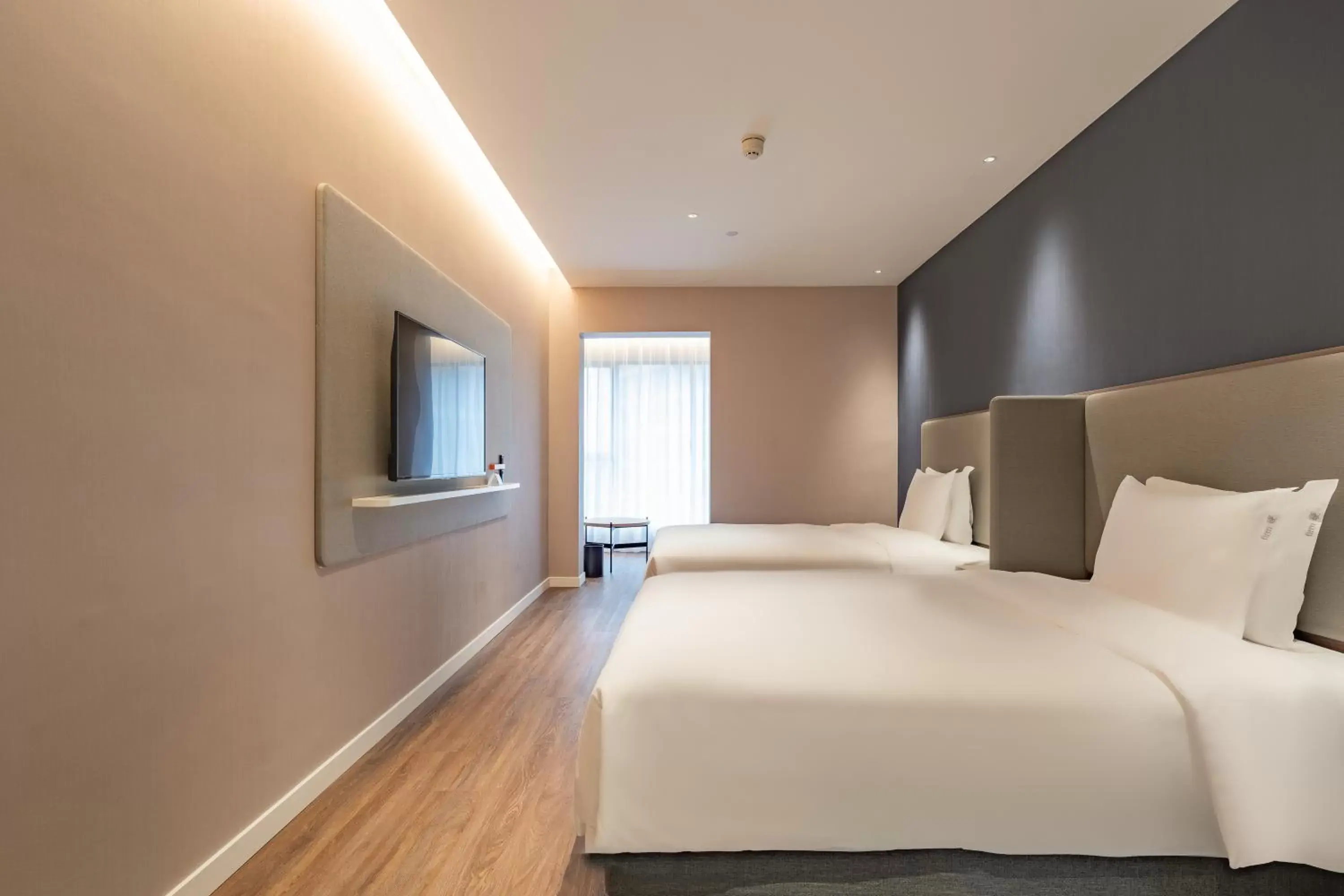 TV and multimedia, Bed in Holiday Inn Express Shanghai Expo Centre, an IHG Hotel