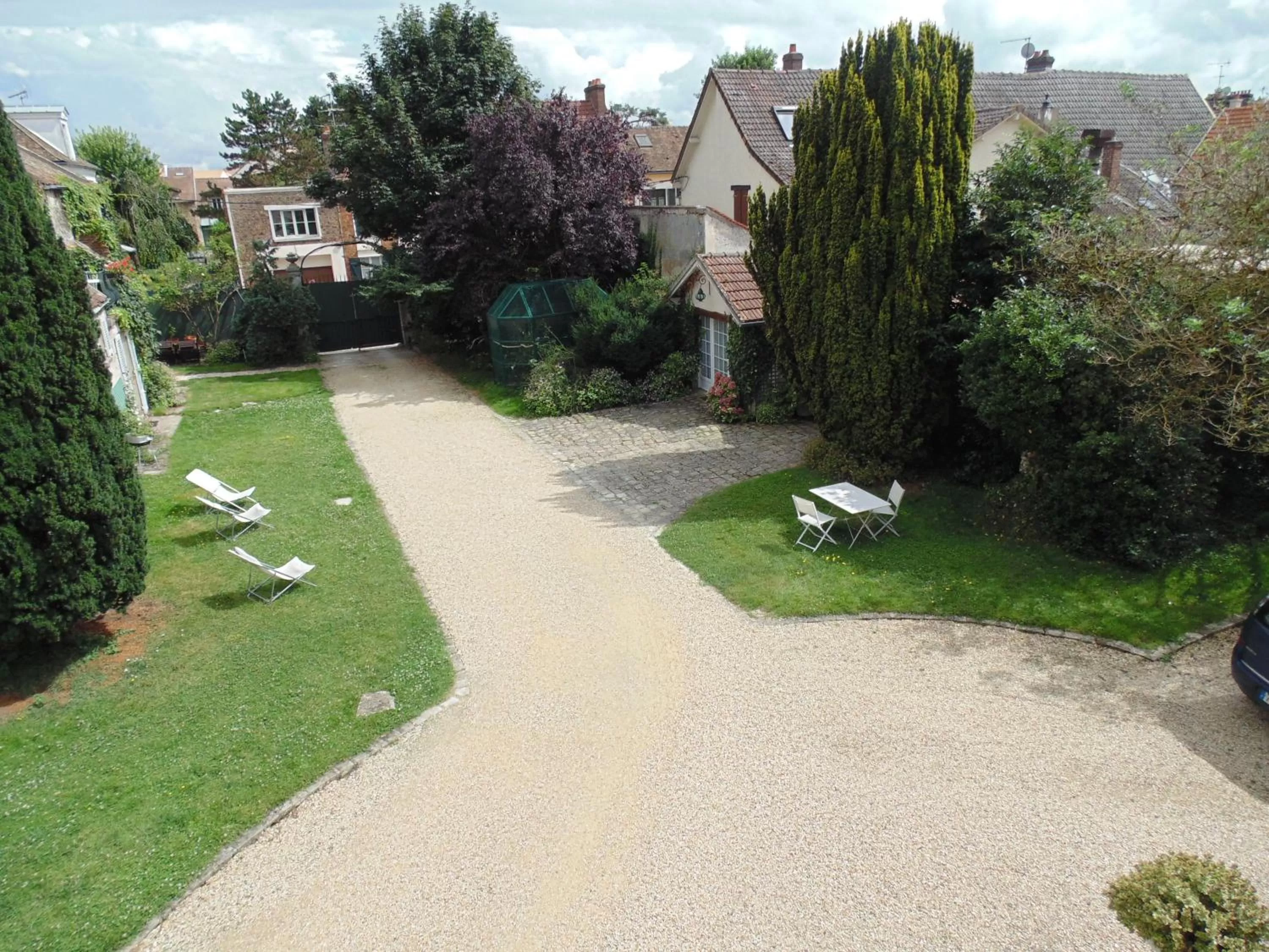 Garden in Clos Saint Nicolas