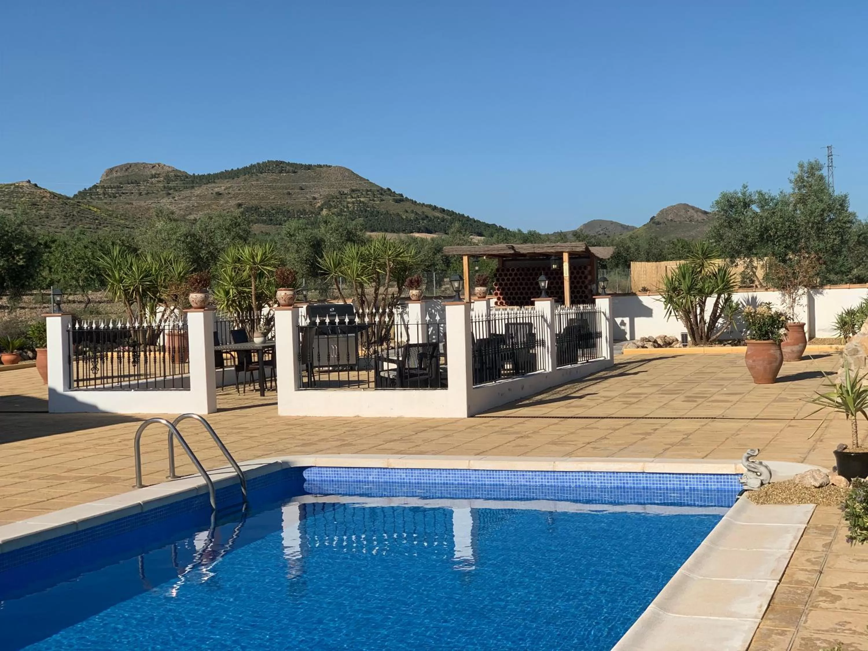 Property building, Swimming Pool in B&B Casa Blanca Oria