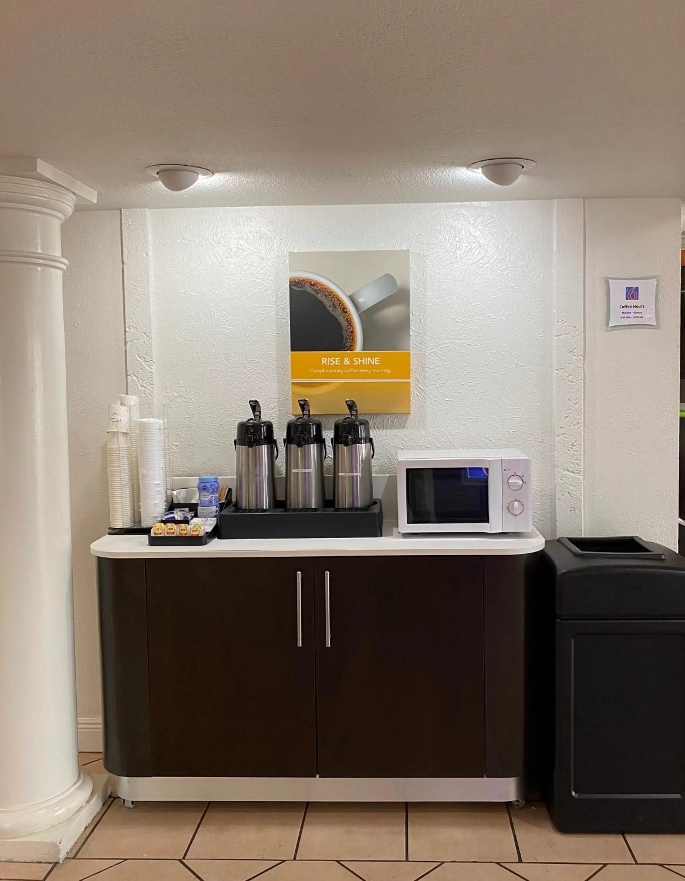 Coffee/tea facilities in Motel 6-Beaumont, TX