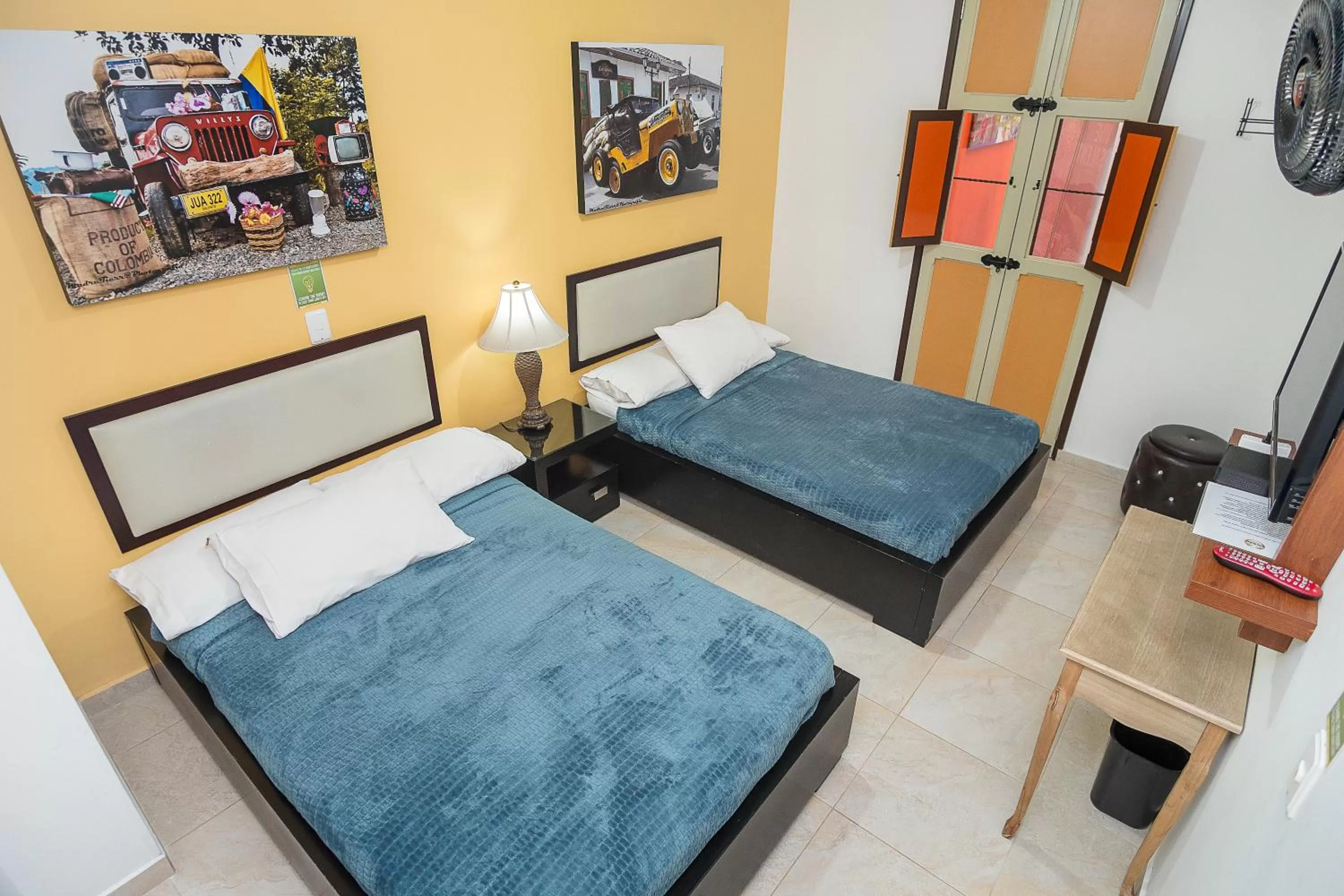 Twin Room in Casa Borbon