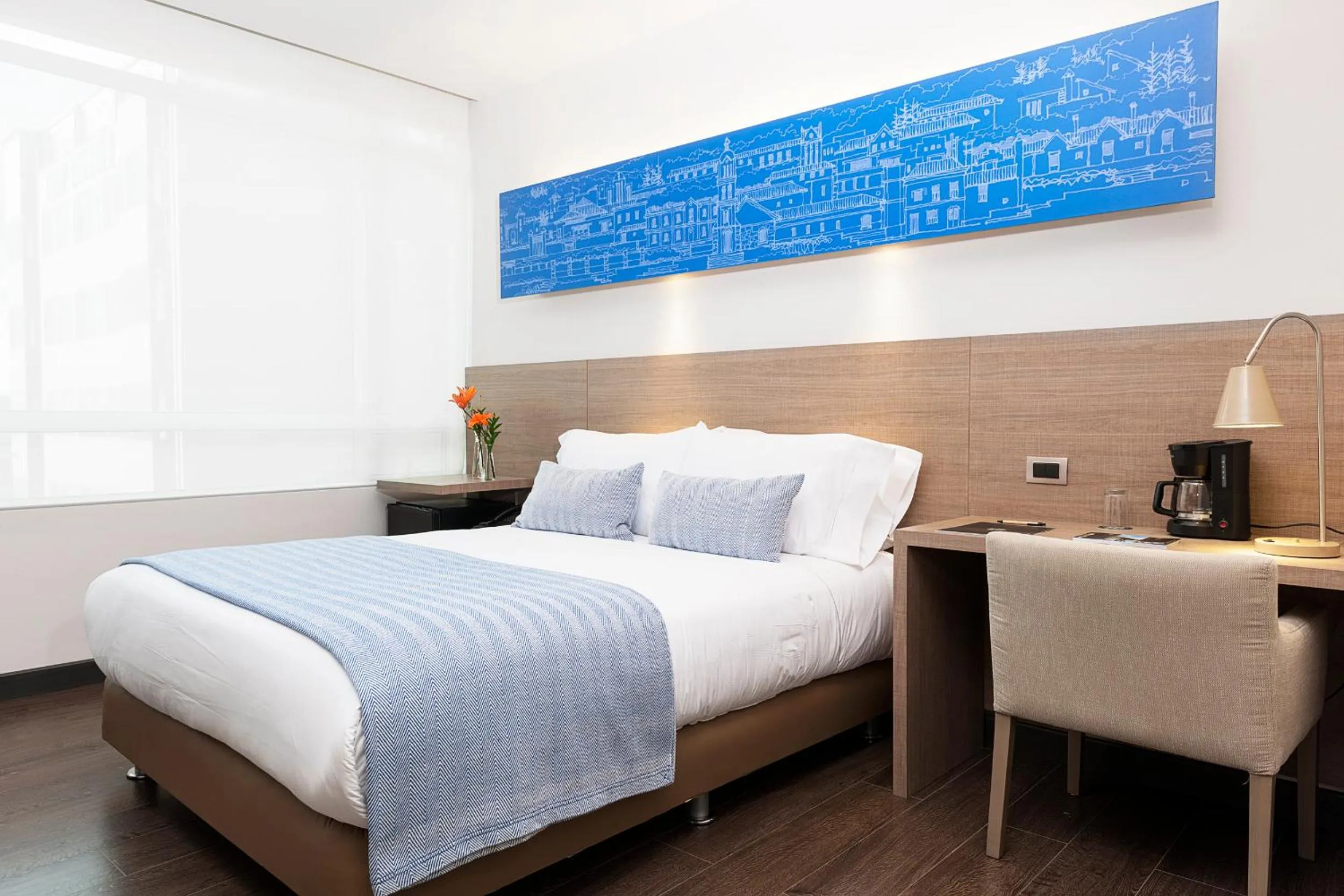 Bedroom, Bed in Hotel bh Usaquén