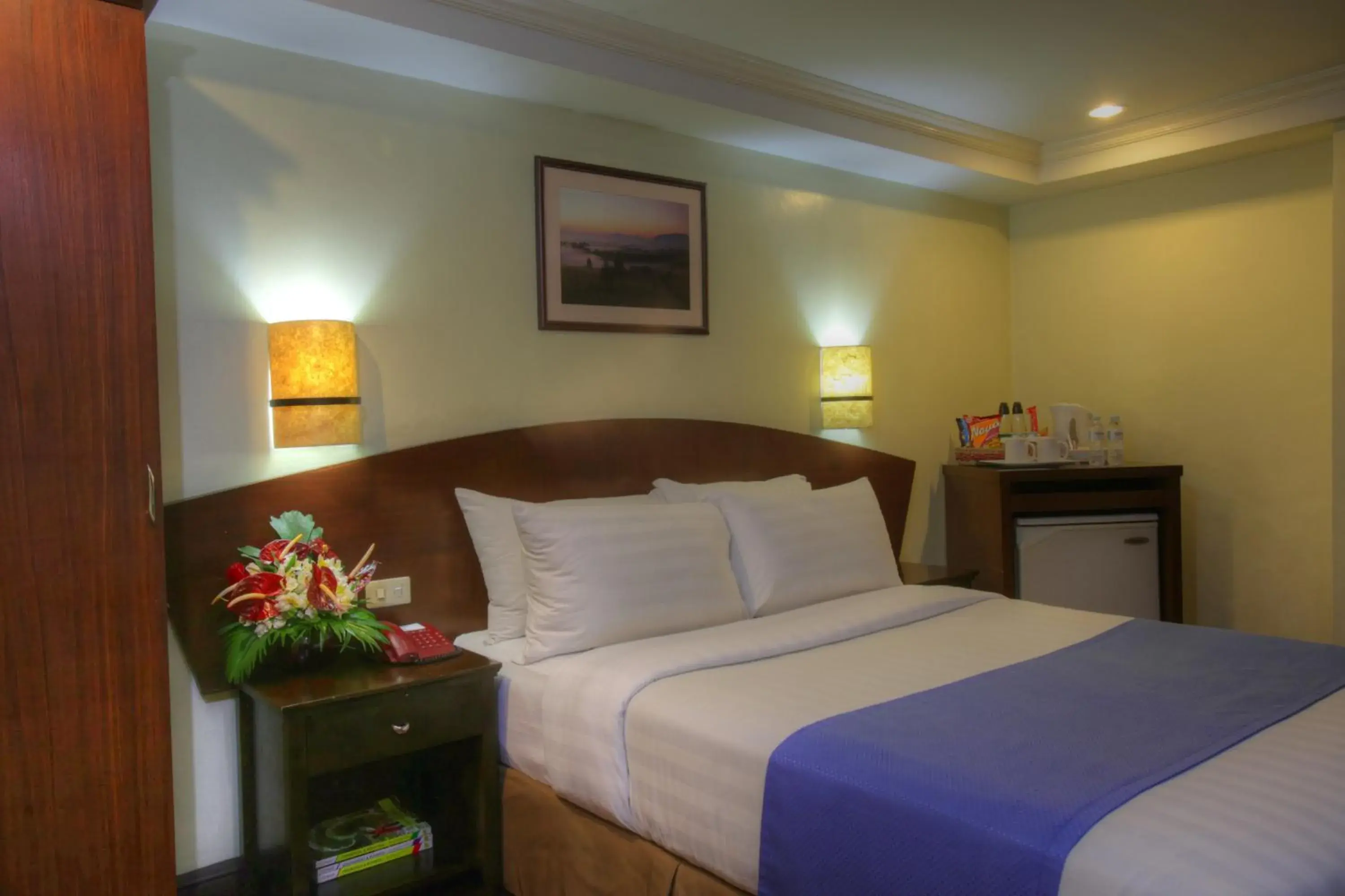 Bed in Fersal Hotel Manila