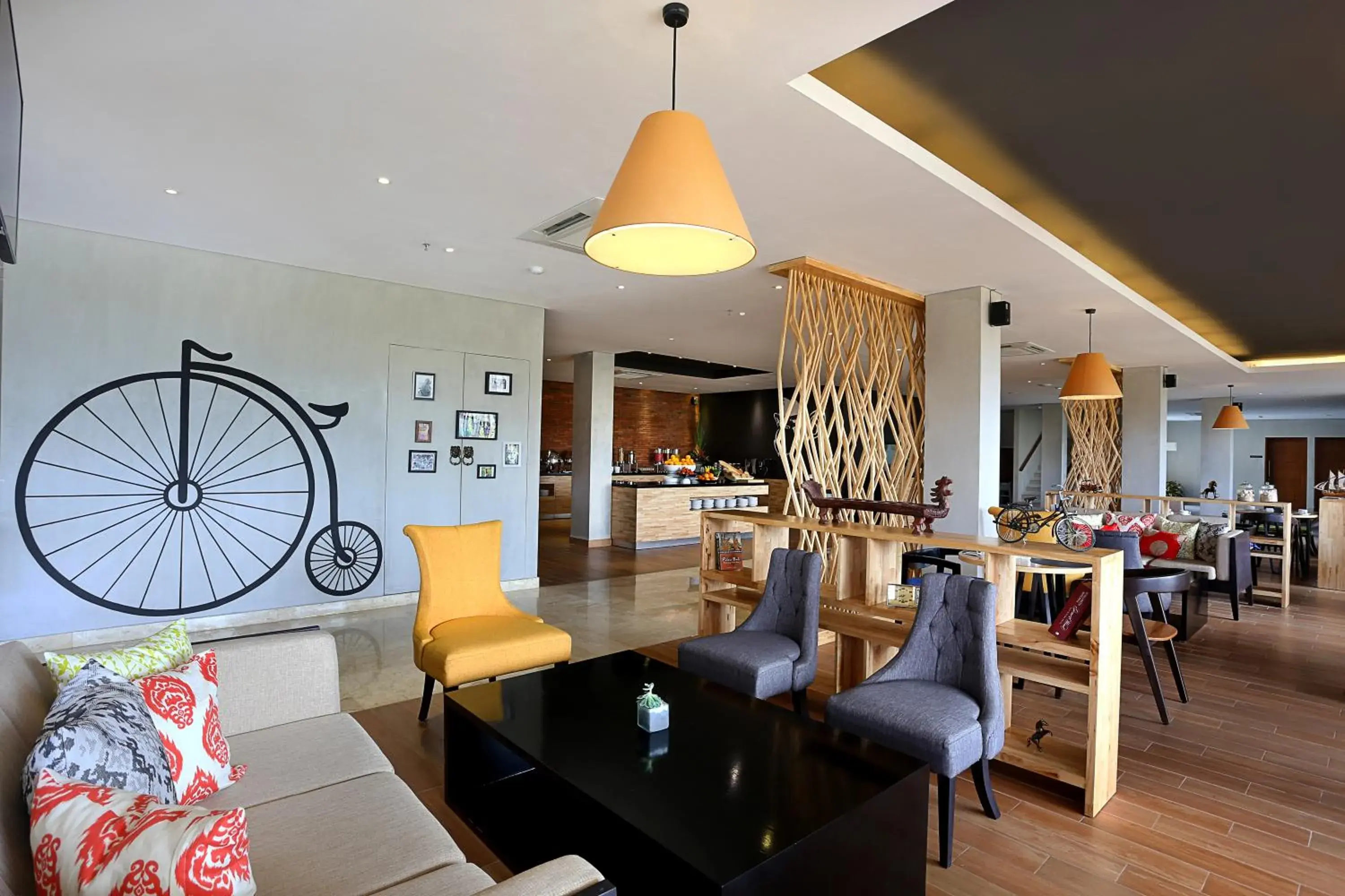 Restaurant/places to eat in Golden Tulip Essential Denpasar Hotel