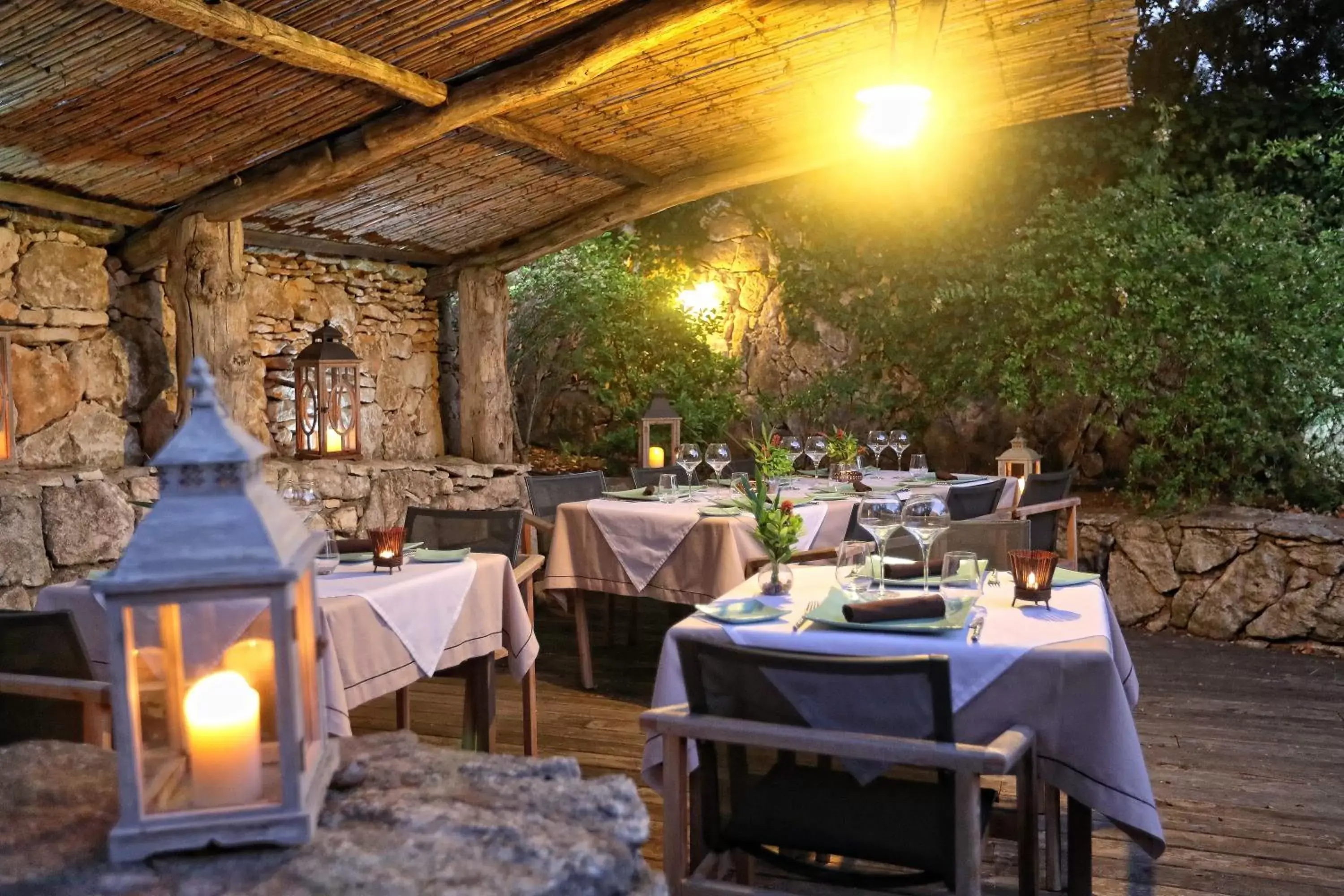 Restaurant/Places to Eat in A SPERANZA Suites de Charme by A Cheda