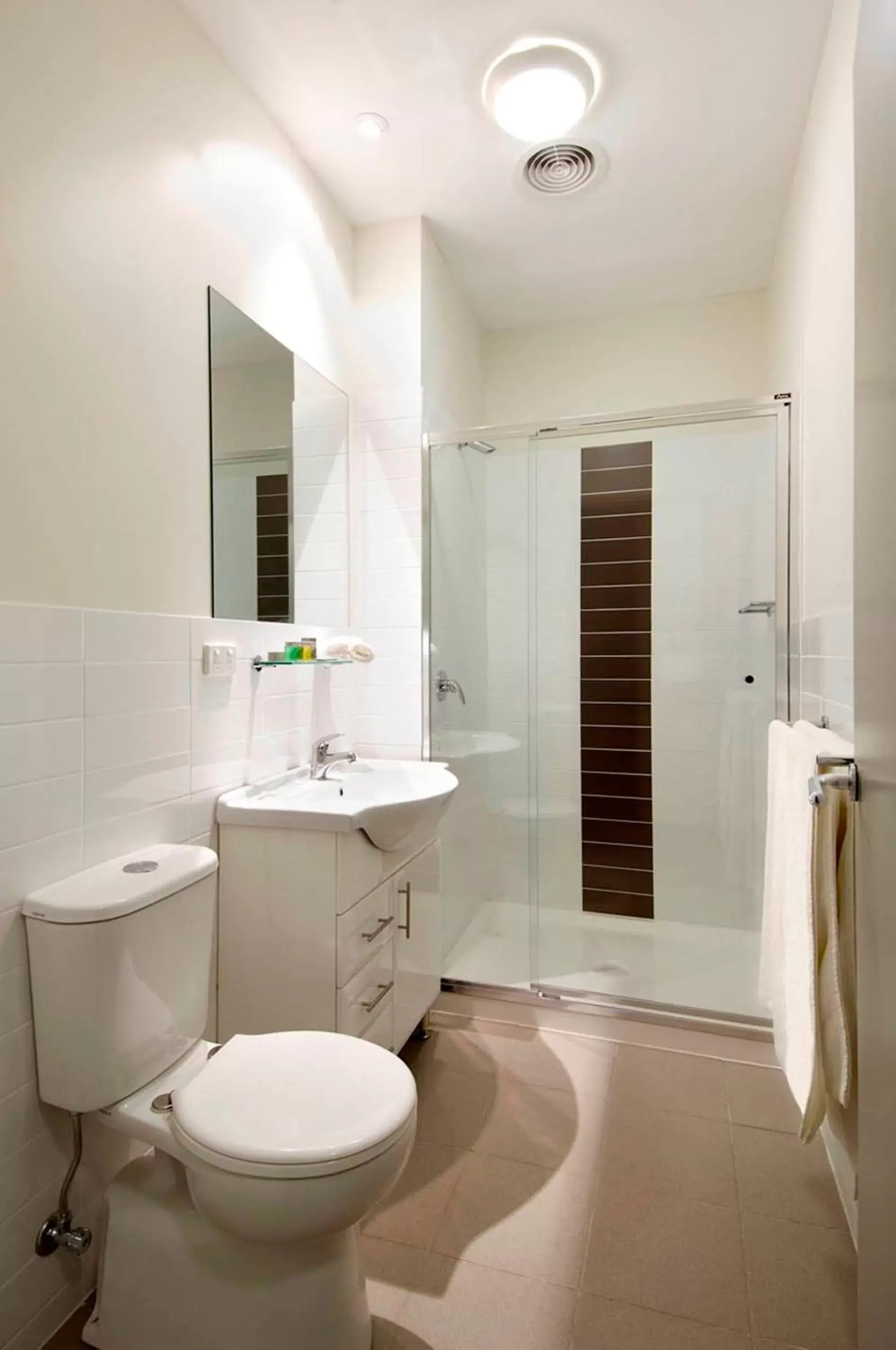 Decorative detail, Bathroom in Miller Apartments