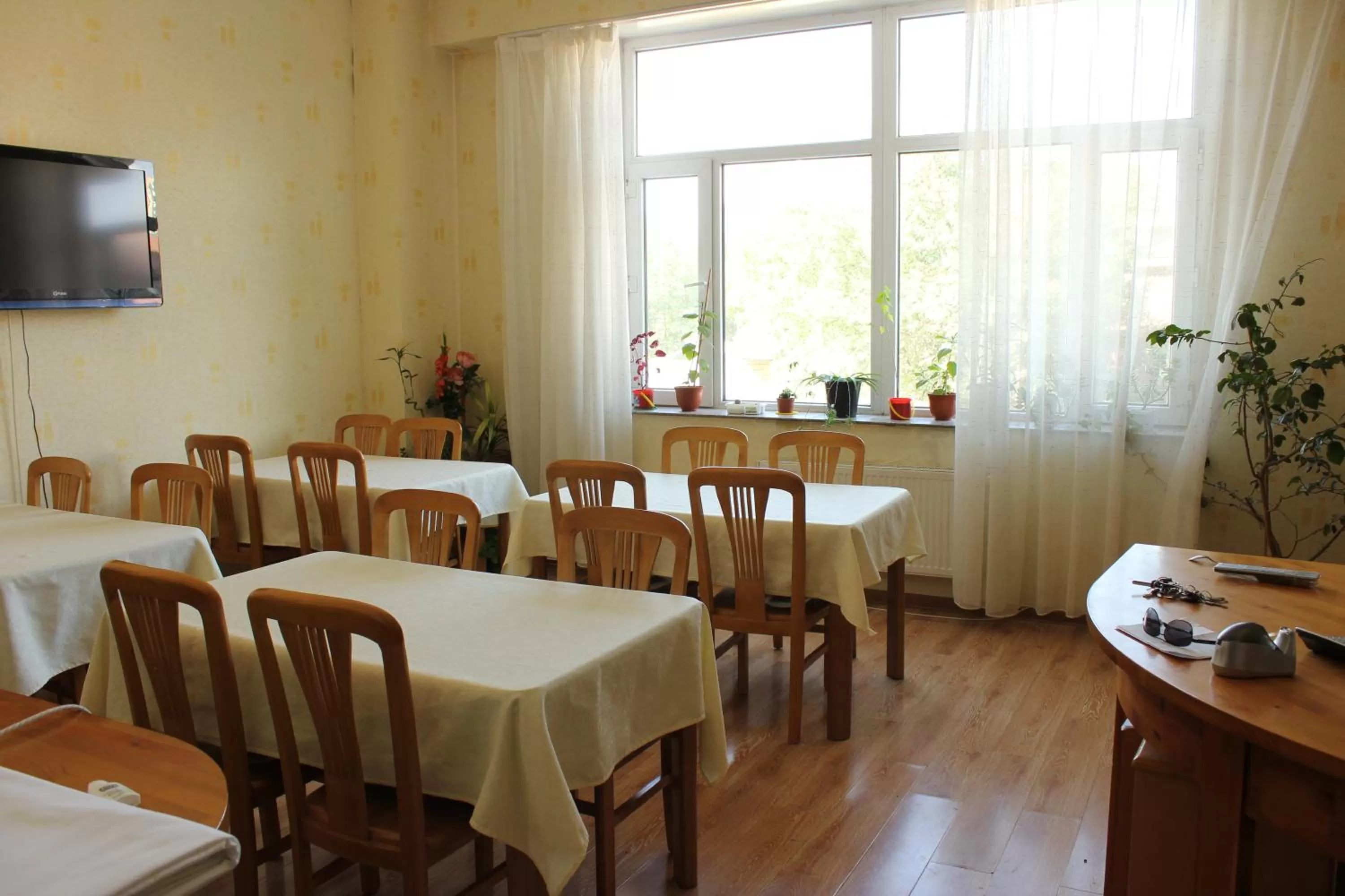 Lobby or reception, Restaurant/Places to Eat in Tsolmon's Serviced Apartments