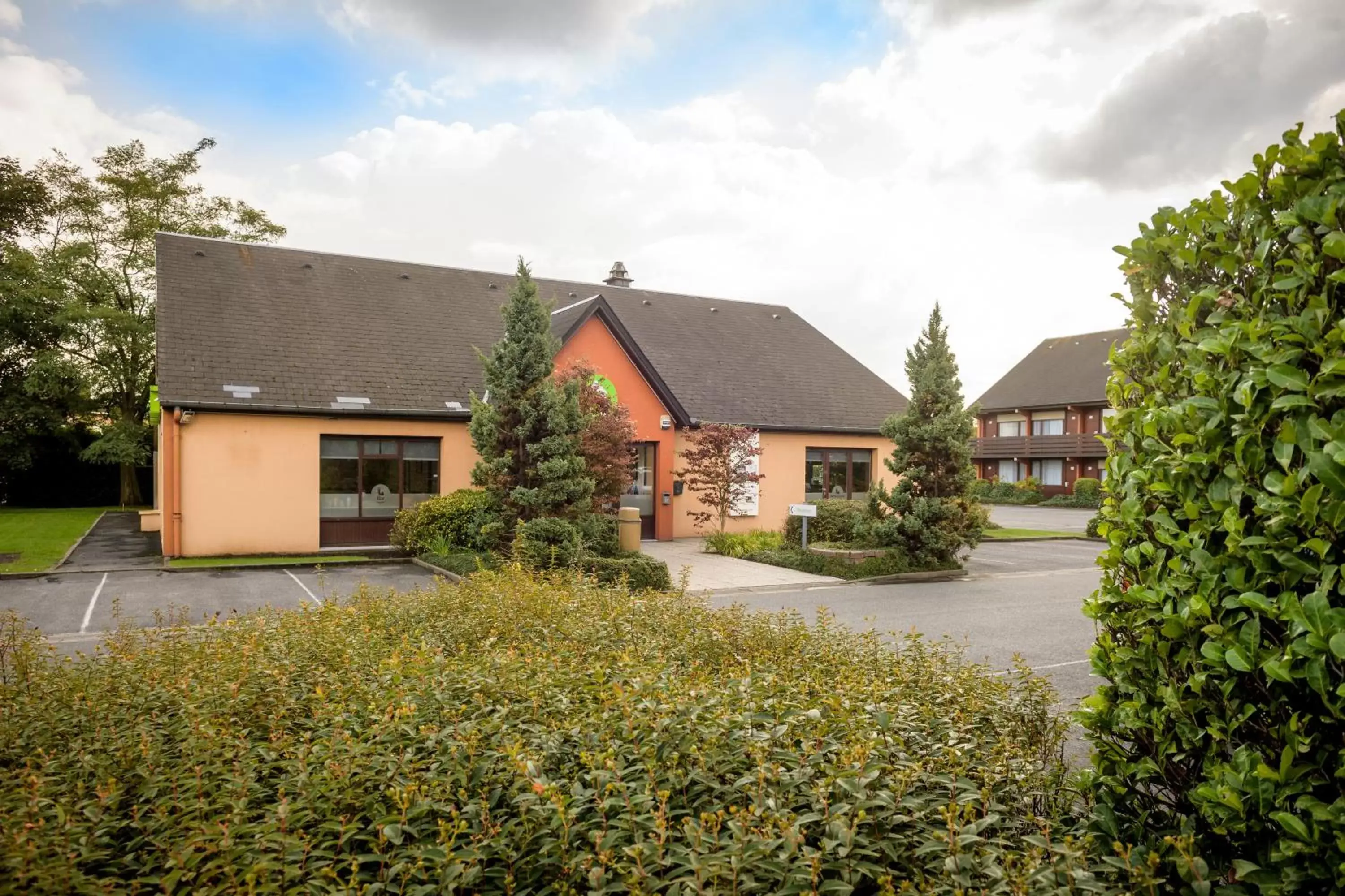 Facade/entrance in Campanile Hotel & Restaurant Gent Facade/entrance in Campanile Hotel & Restaurant Gent