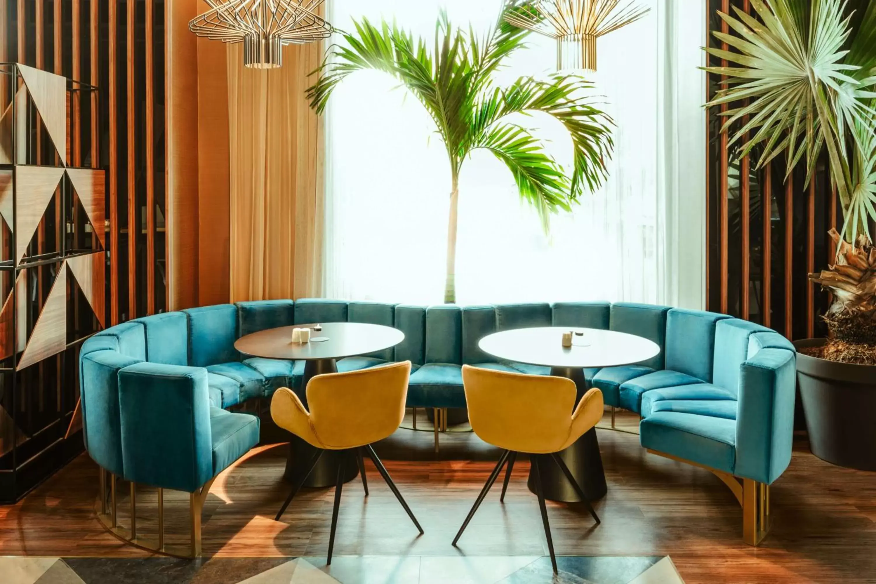 Restaurant/places to eat in Radisson Blu Aurum Hotel, Brasov Restaurant/places to eat in Radisson Blu Aurum Hotel, Brasov