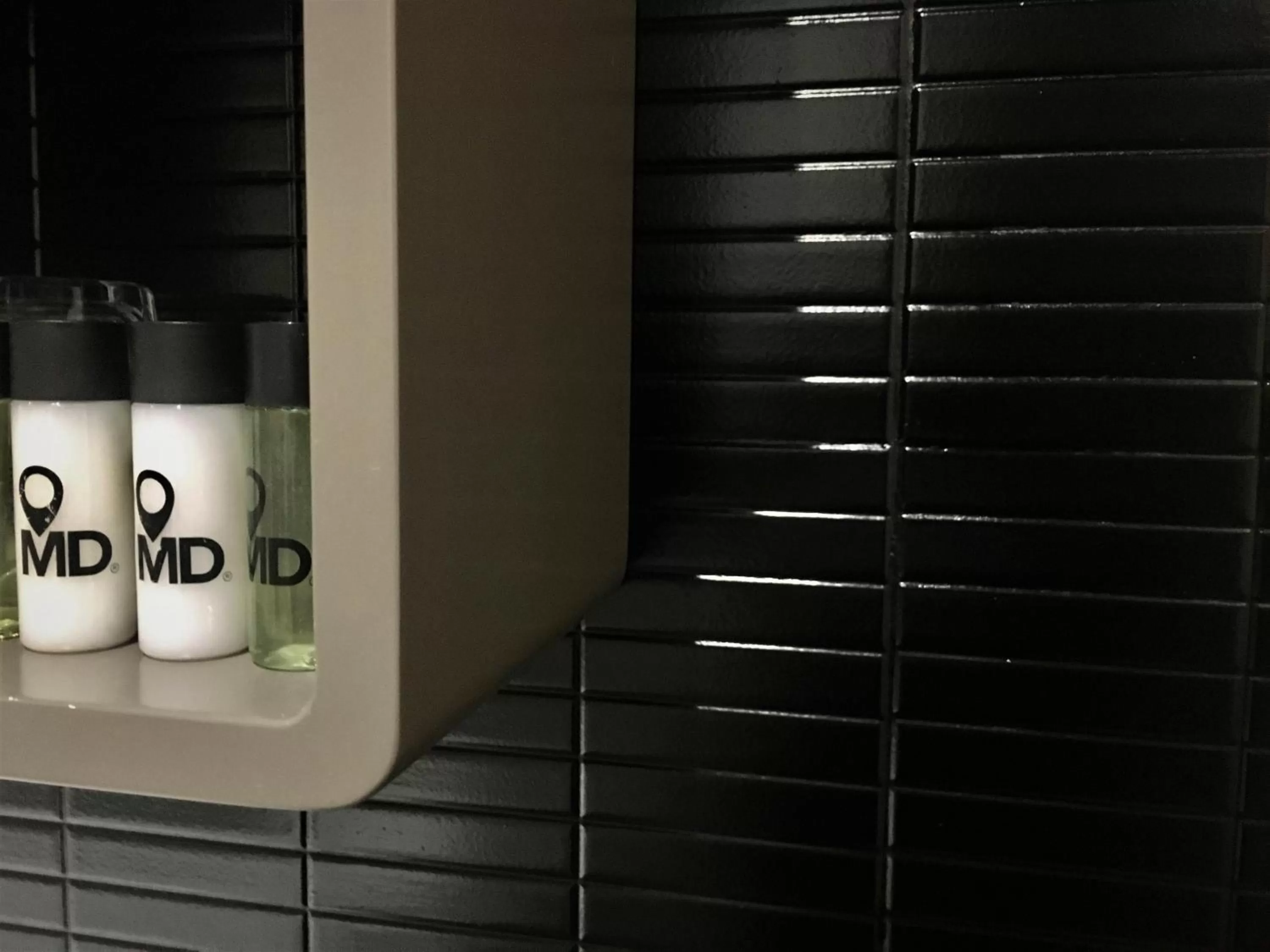 Bathroom in MD Modern Hotel - Jardines