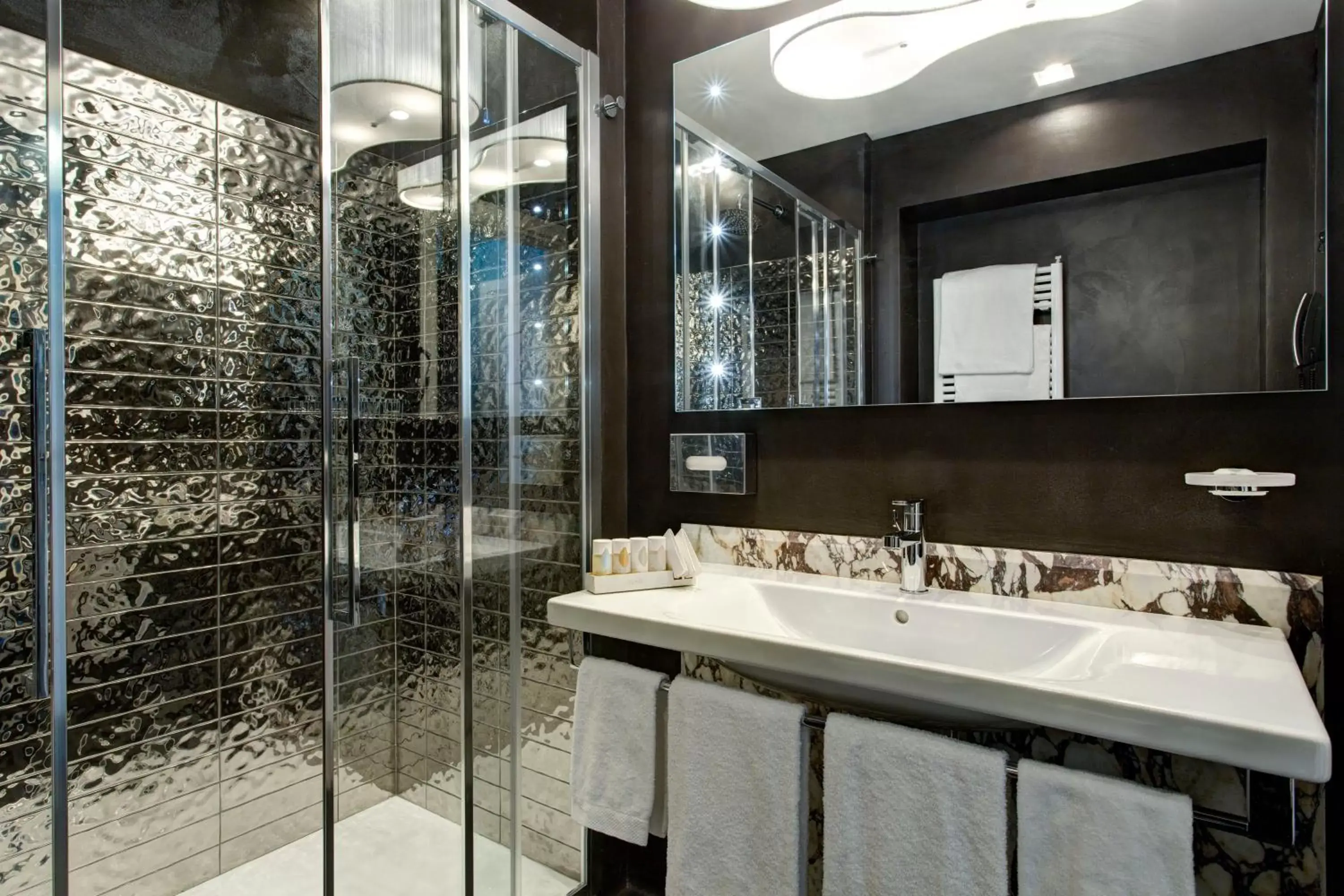 Bathroom in Mascagni Luxury Rooms & Suites