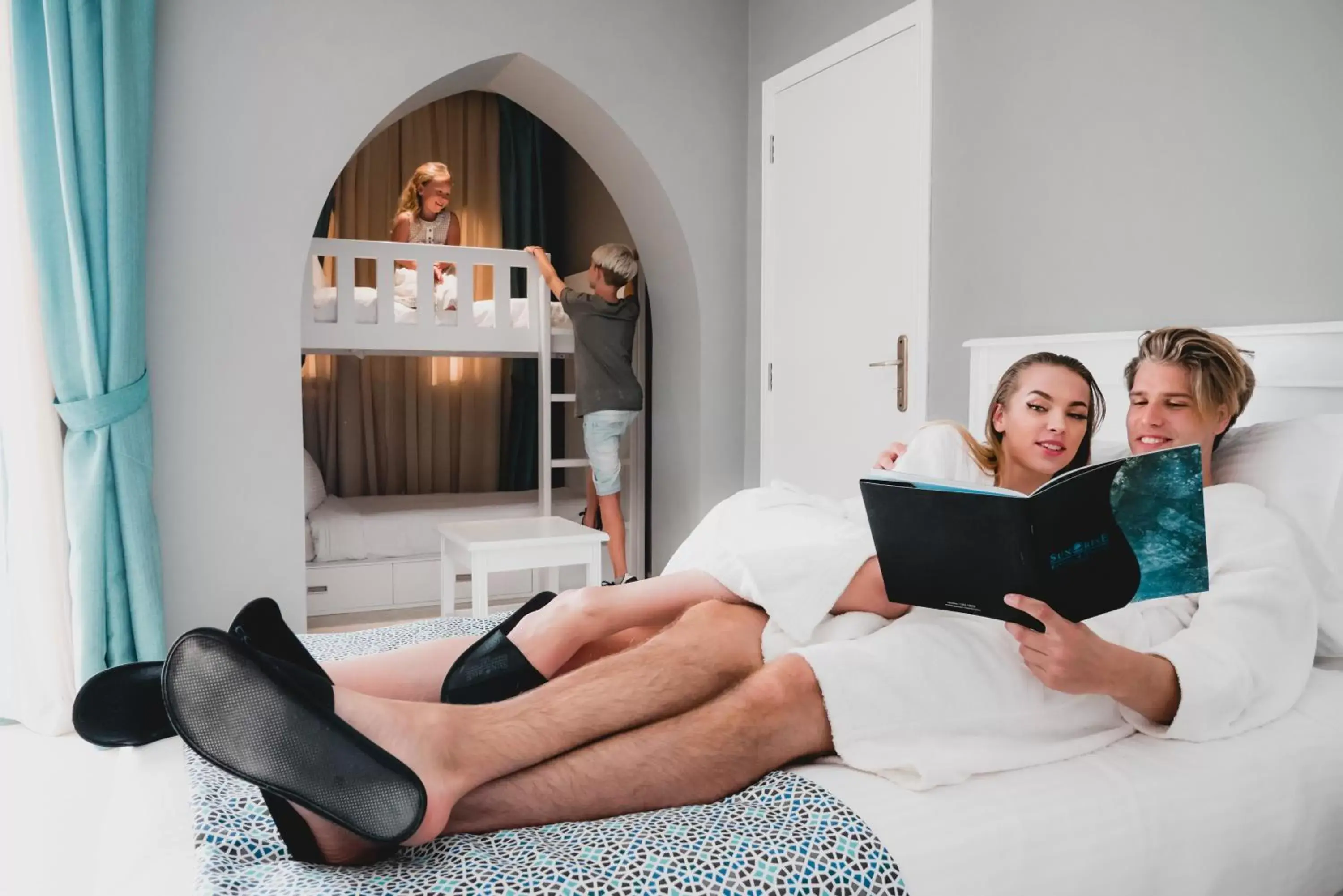 Bedroom in Sunrise Garden Beach Resort