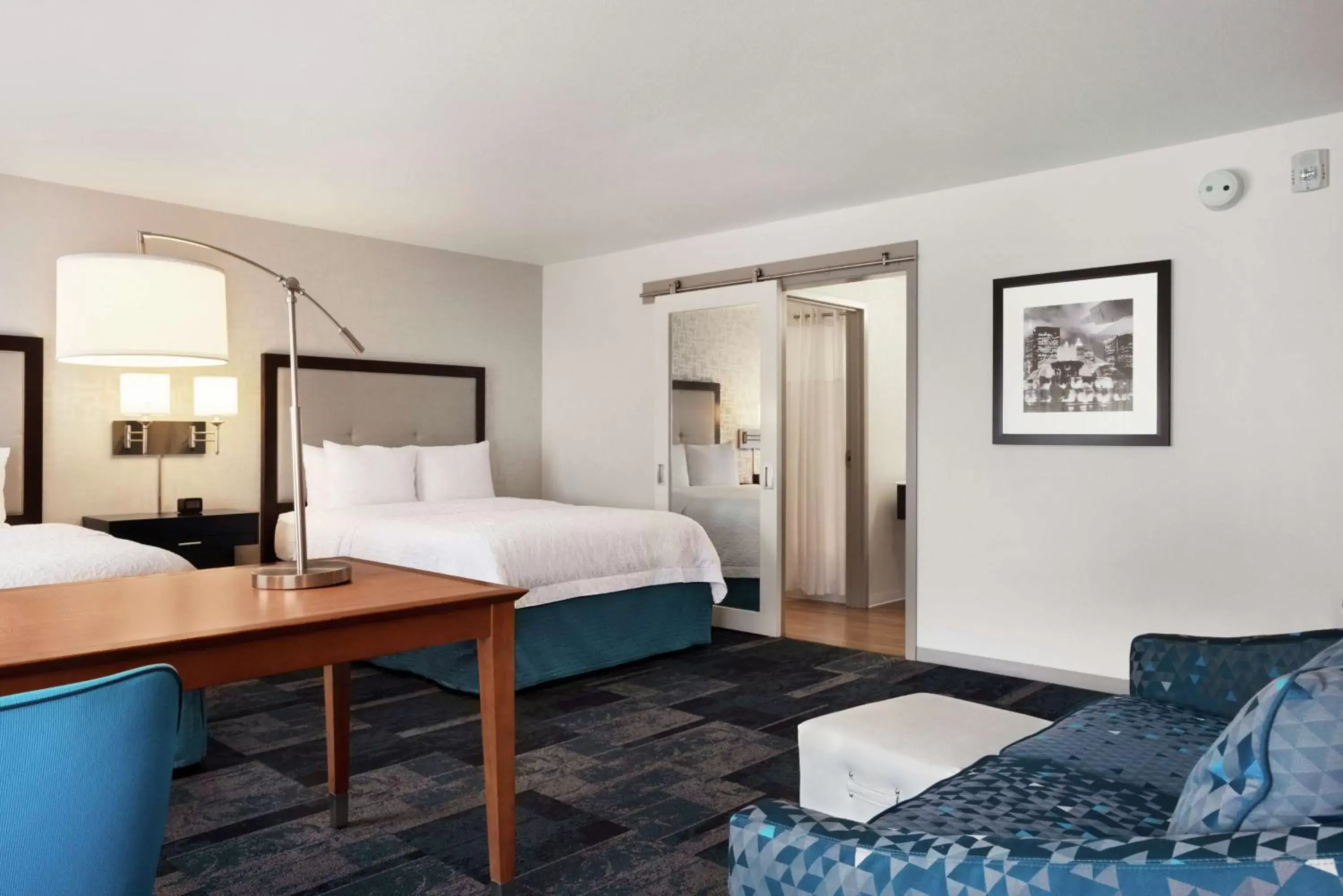 Bedroom, Bed in Hampton Inn & Suites Rosemont Chicago O'Hare