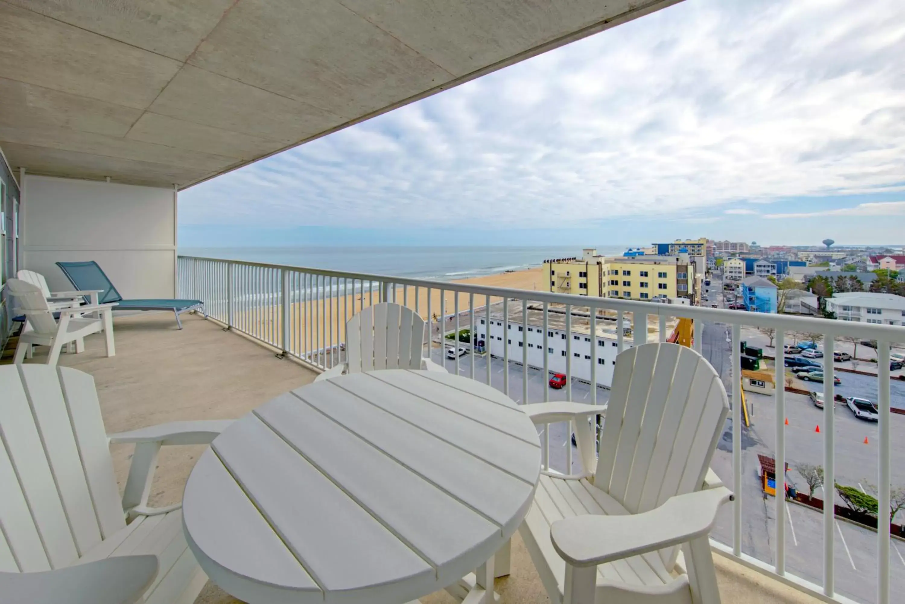 Balcony/Terrace in Commander Hotel & Suites