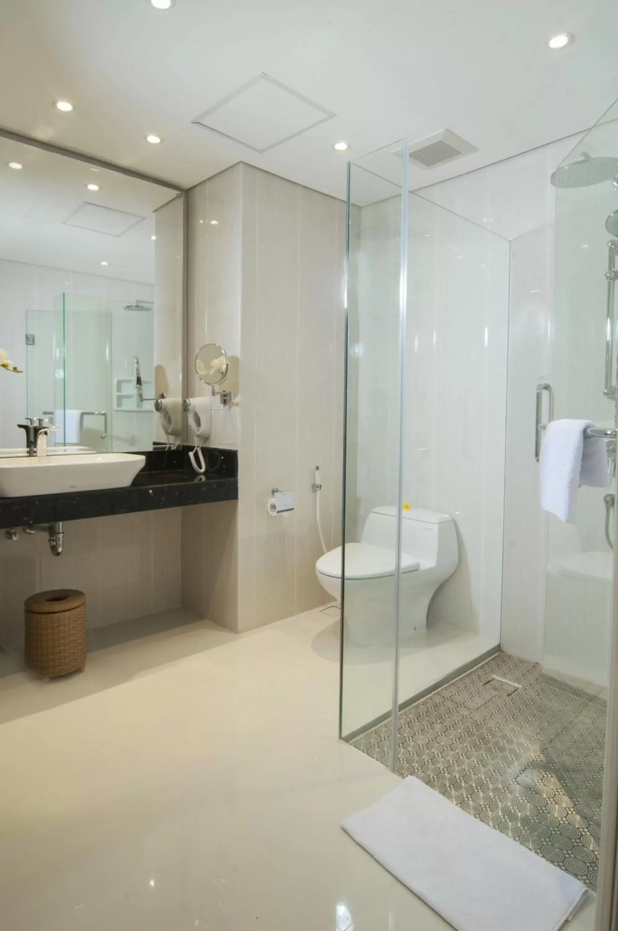 Bathroom in Sulis Beach Hotel & Spa
