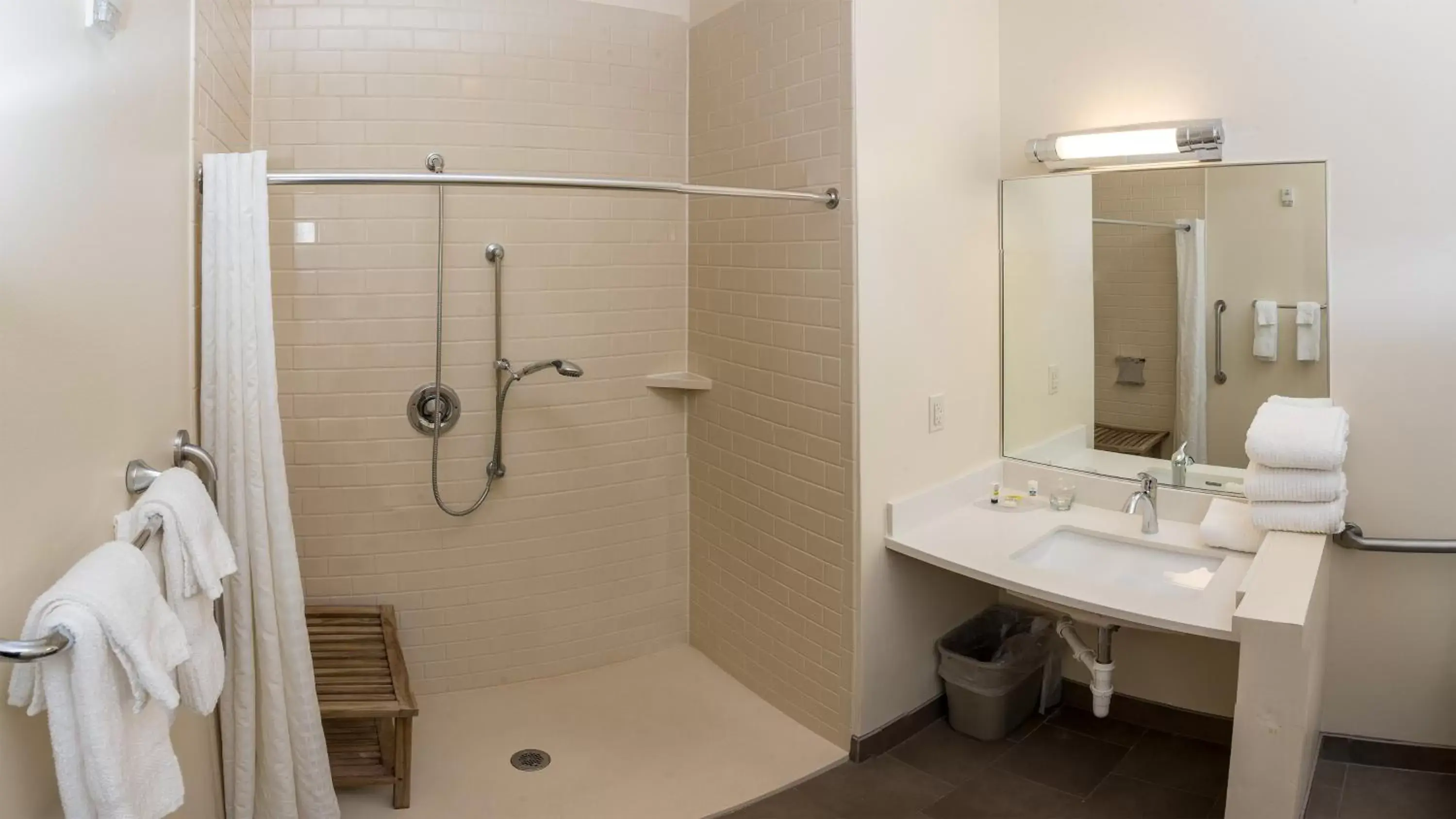 Photo of the whole room, Bathroom in Candlewood Suites Saint Joseph - Benton Harbor, an IHG Hotel
