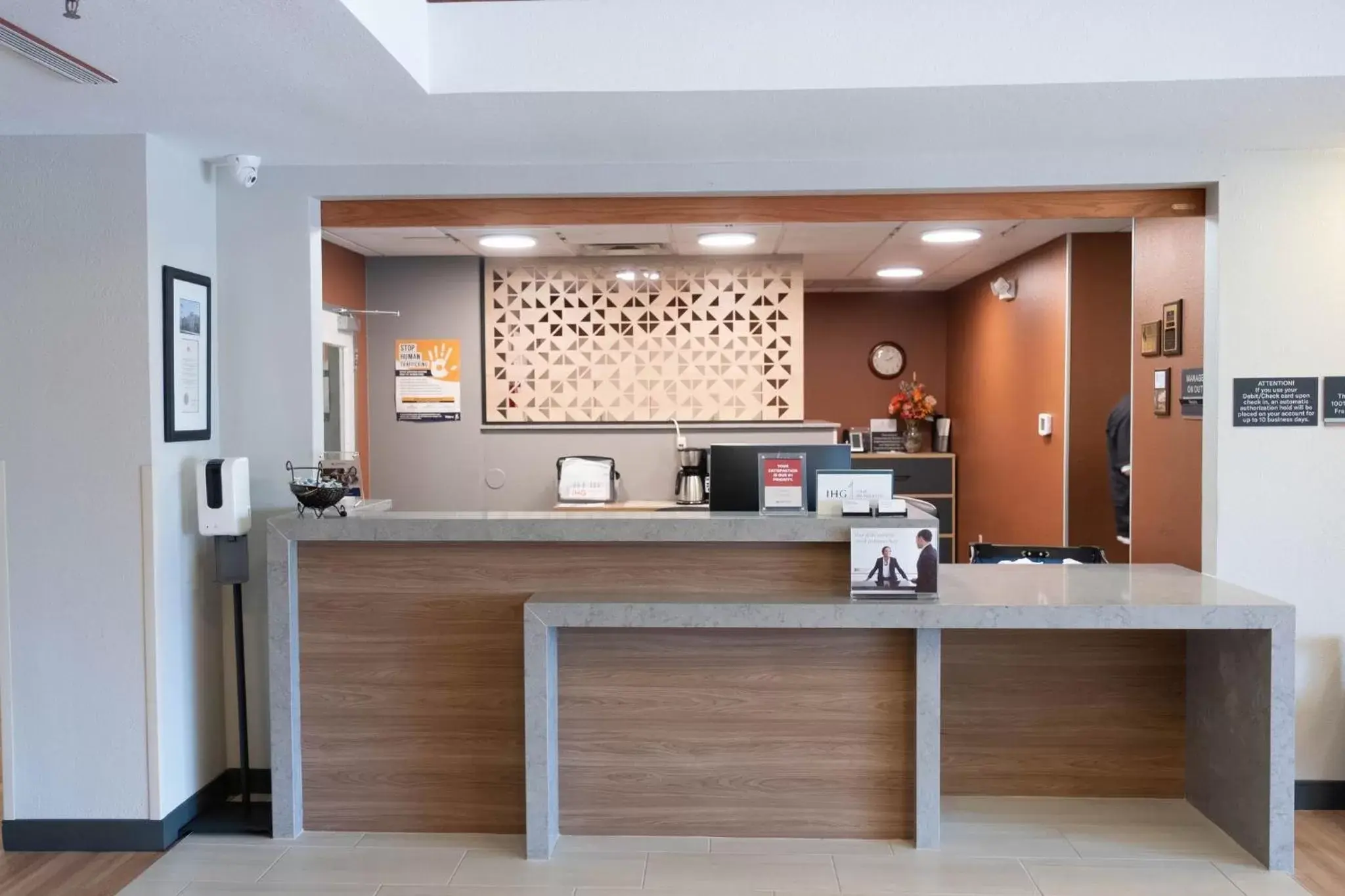 Property building, Lobby/Reception in Candlewood Suites Sheridan, an IHG Hotel