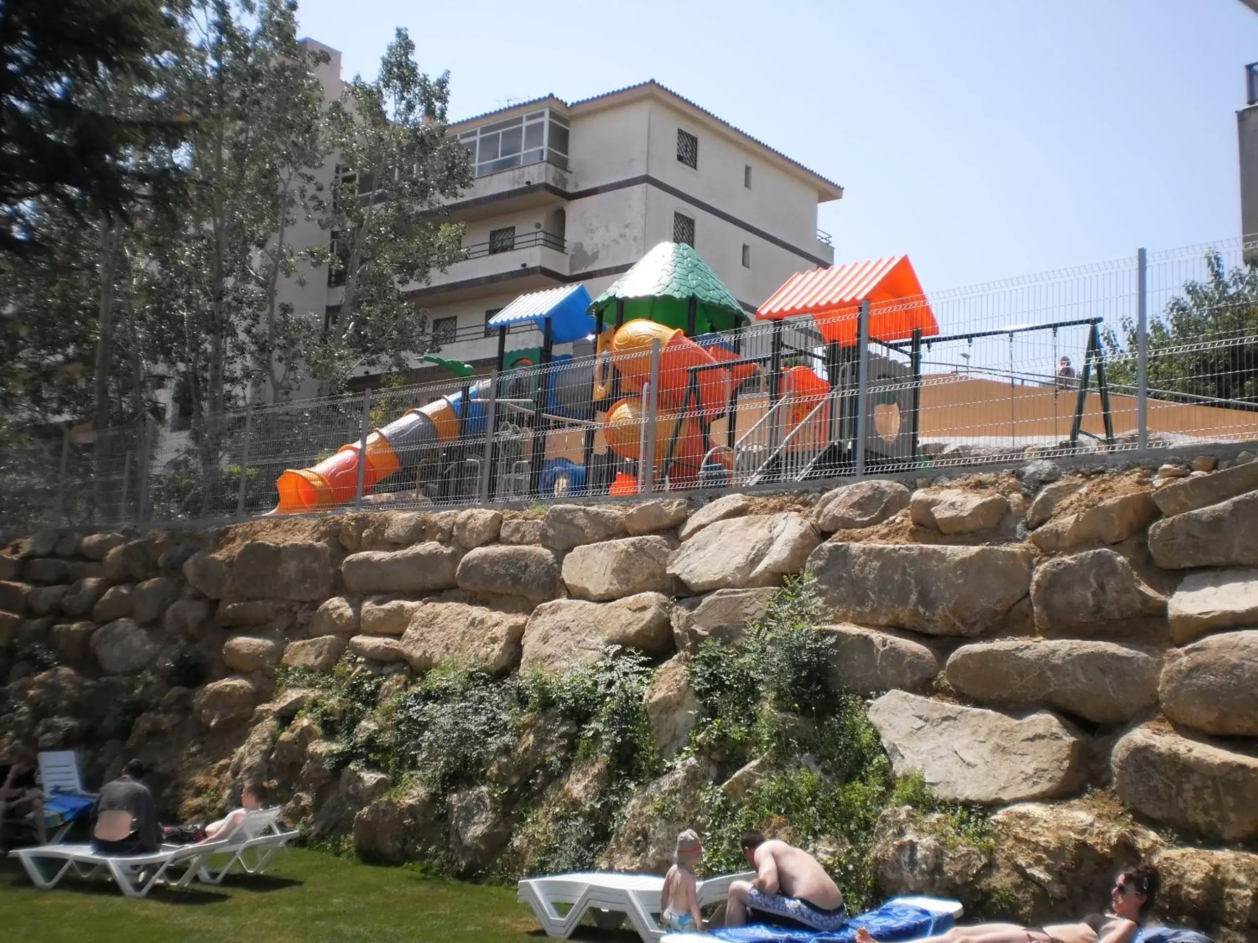 Facade/entrance, Property Building in Hotel Samba