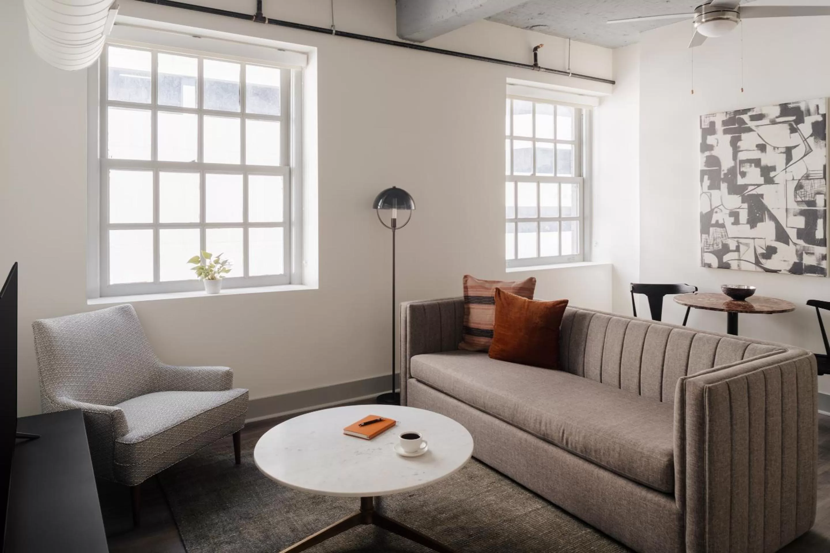 Queen Studio in Kasa Capitol Hill Downtown Nashville