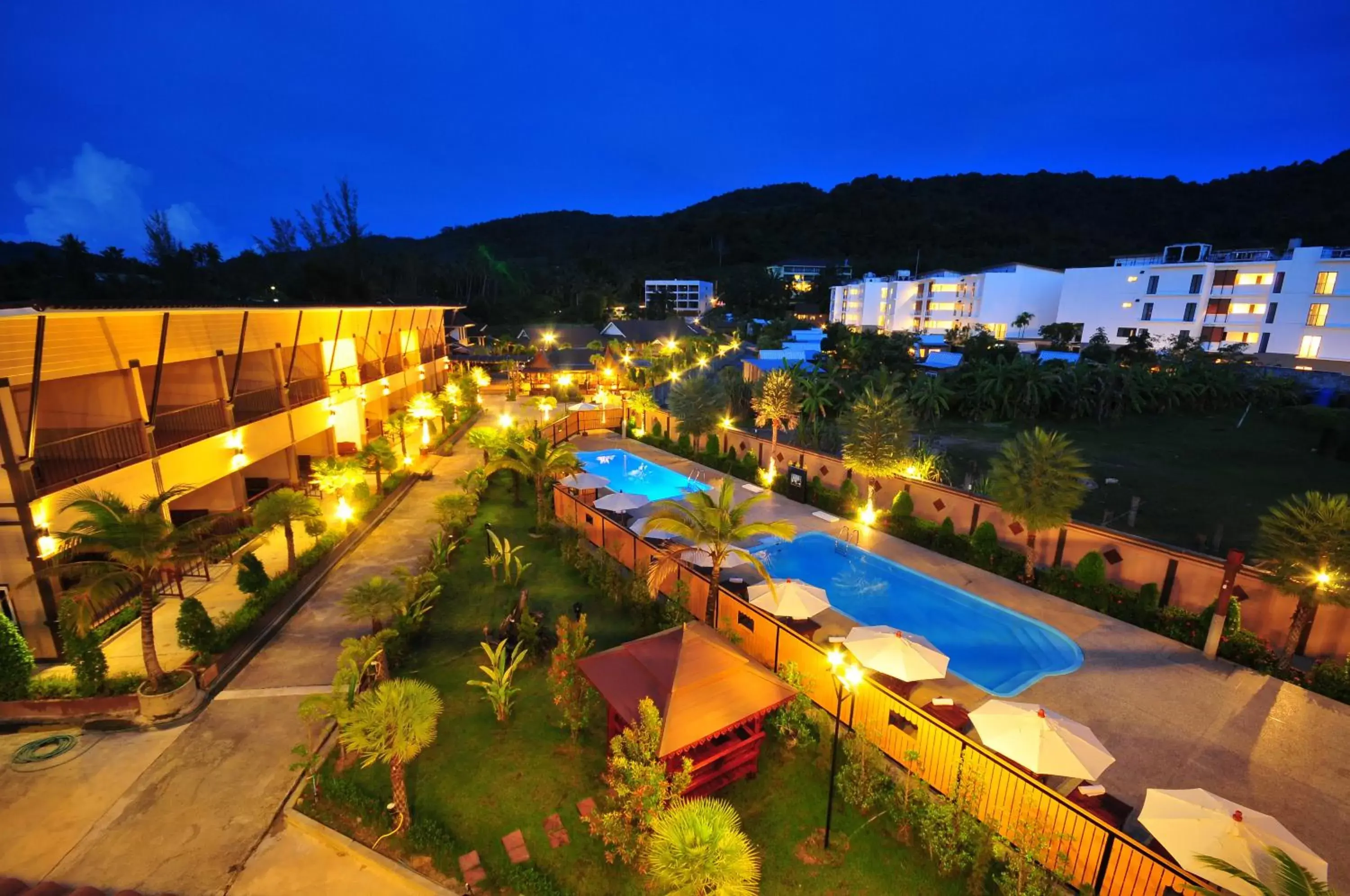 Bird's eye view, Pool View in Maleedee Bay Resort