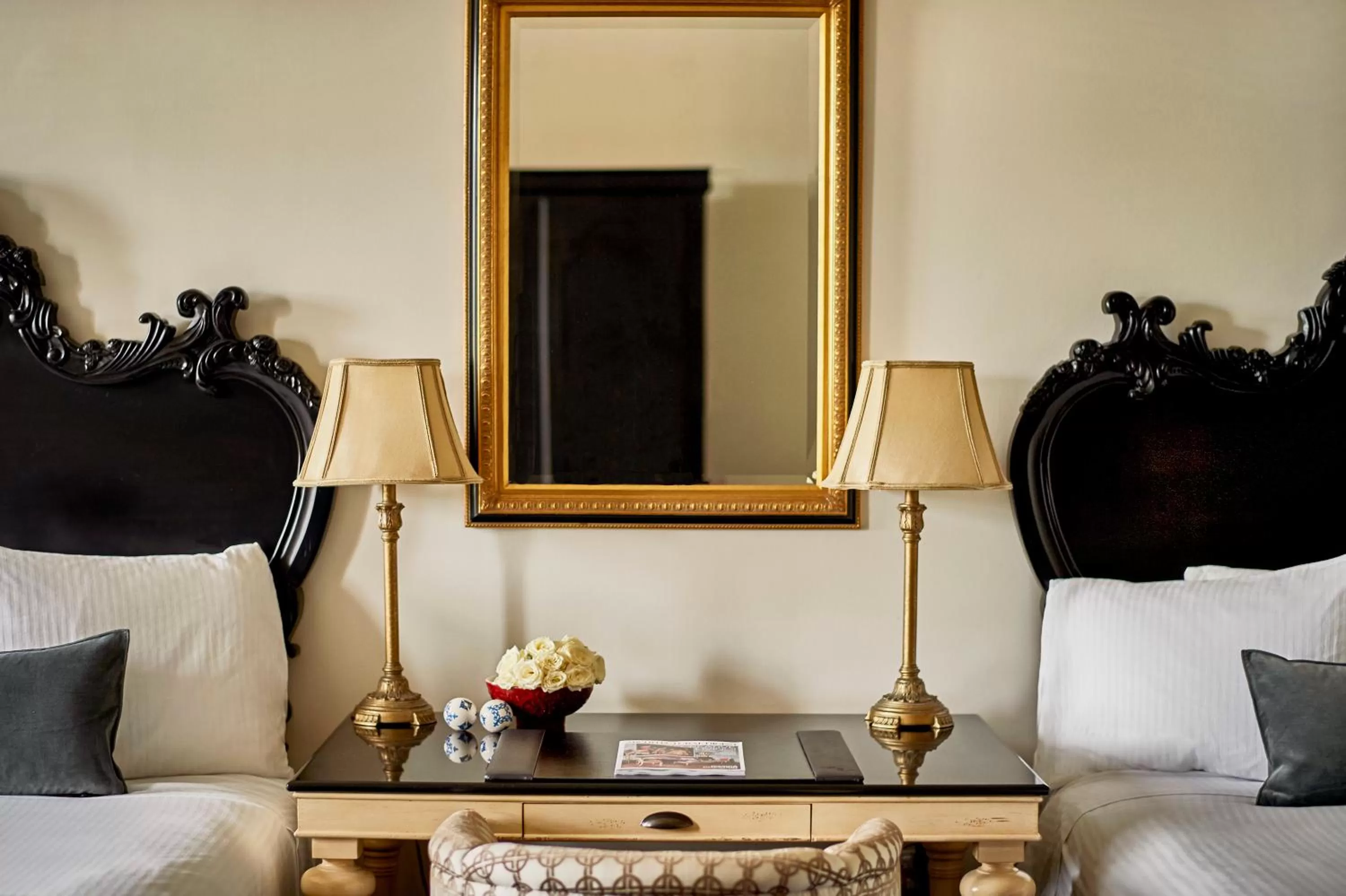 Photo of the whole room in French Quarter Inn