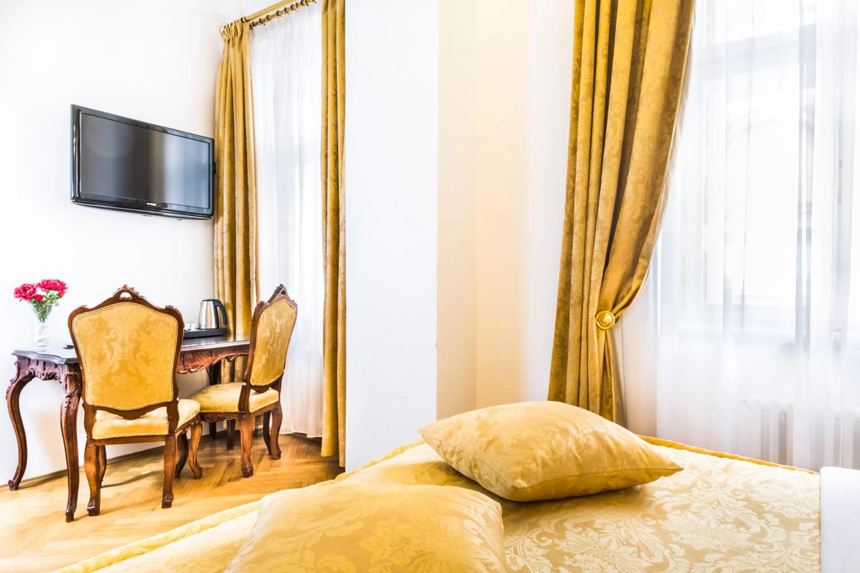 TV and multimedia, Bed in Charles Bridge Palace