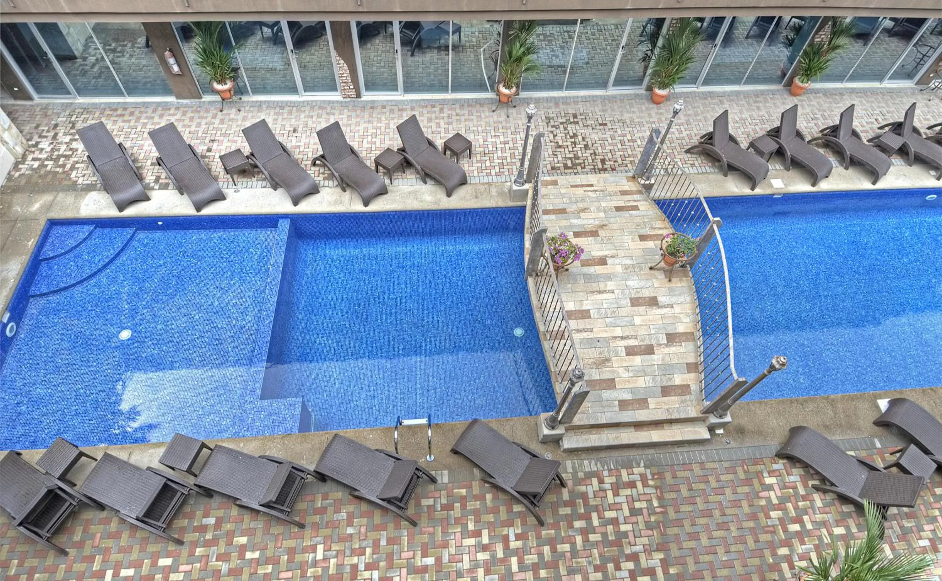 Swimming pool, Pool View in Beachfront Hotel Tramonto