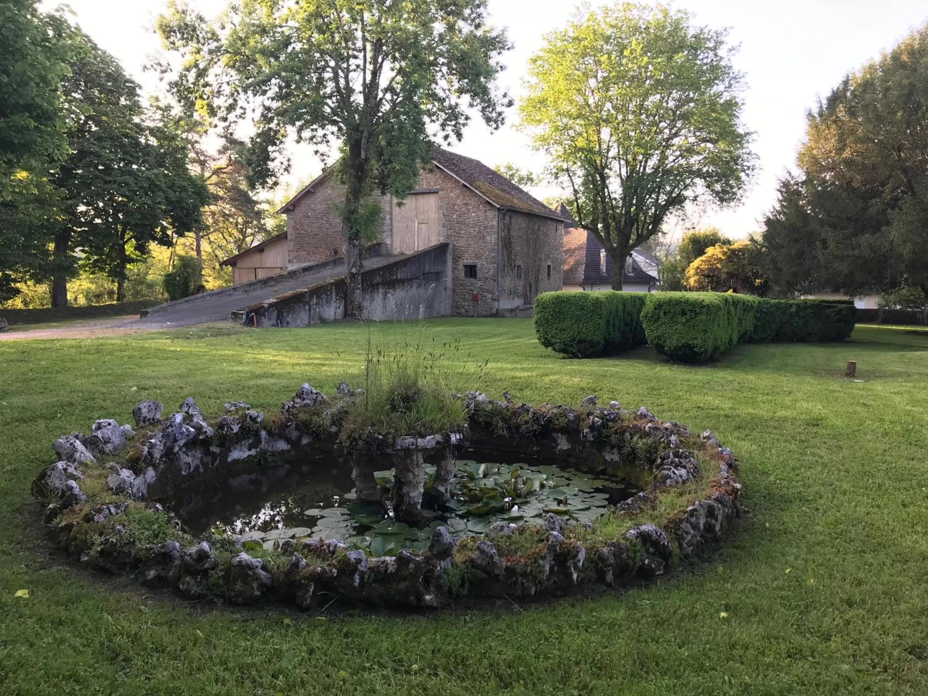 Garden, Property Building in Château de Bataillé