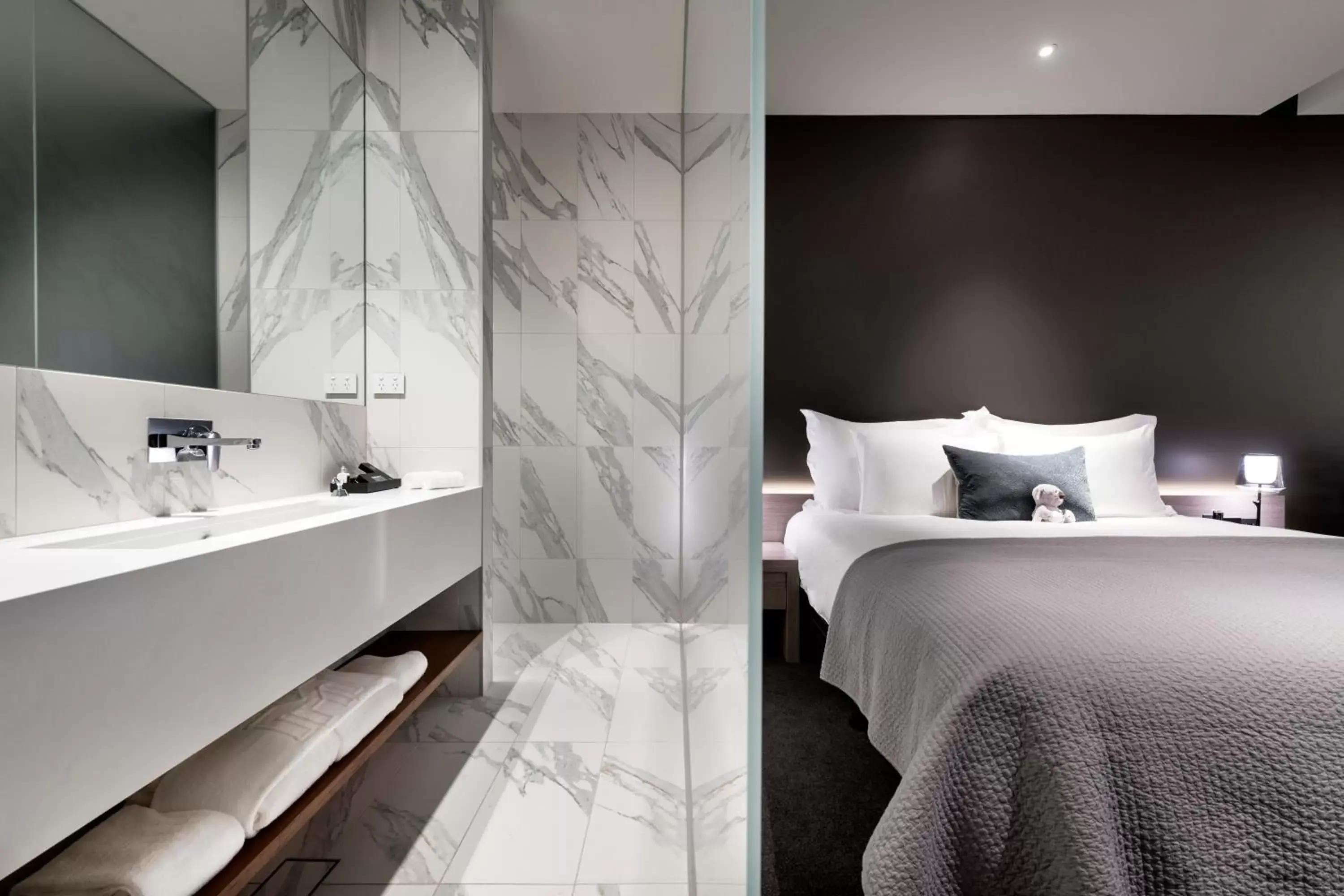 Photo of the whole room, Bathroom in The Melbourne Hotel