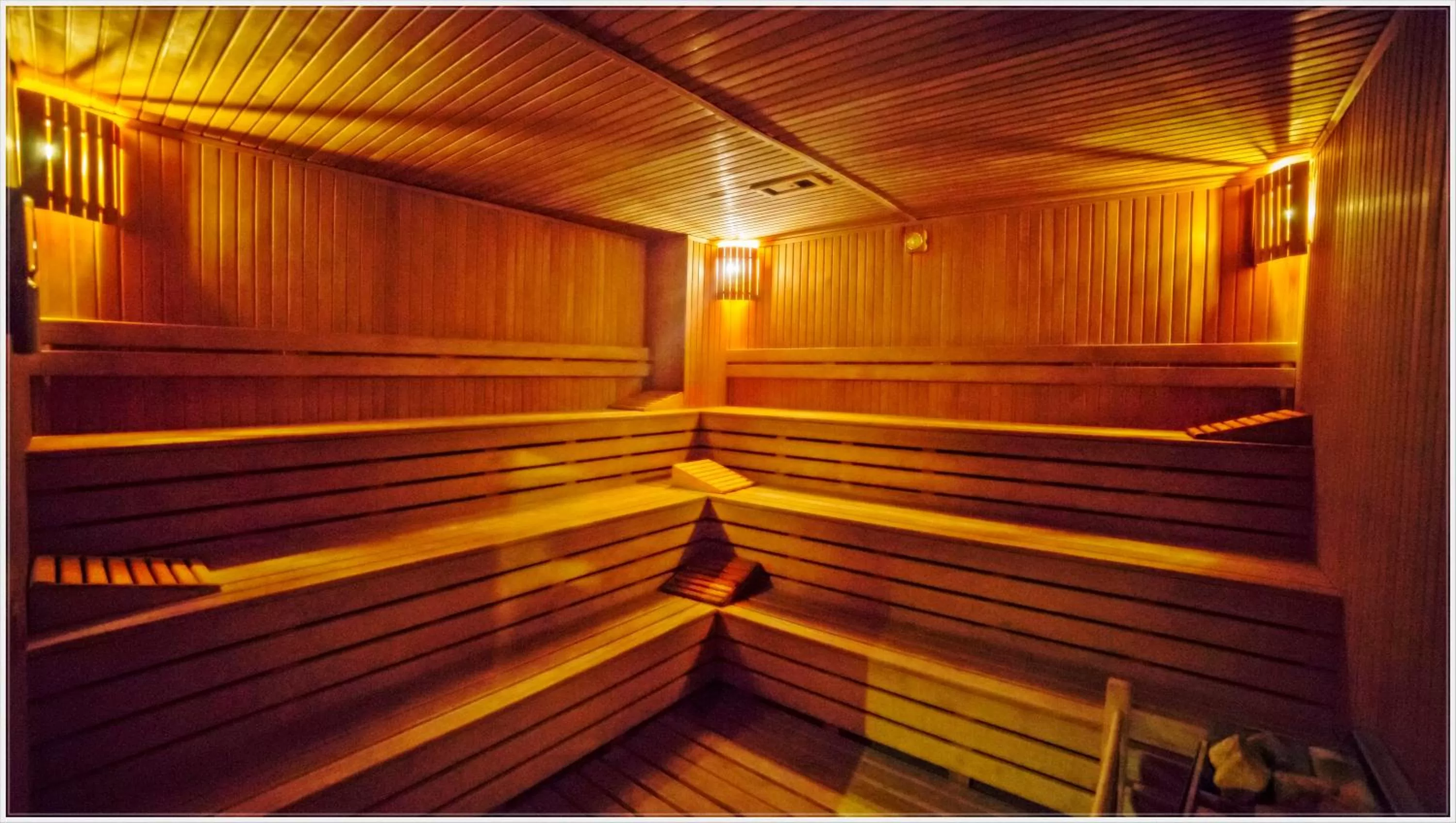 Sauna in Grand Asya Hotel