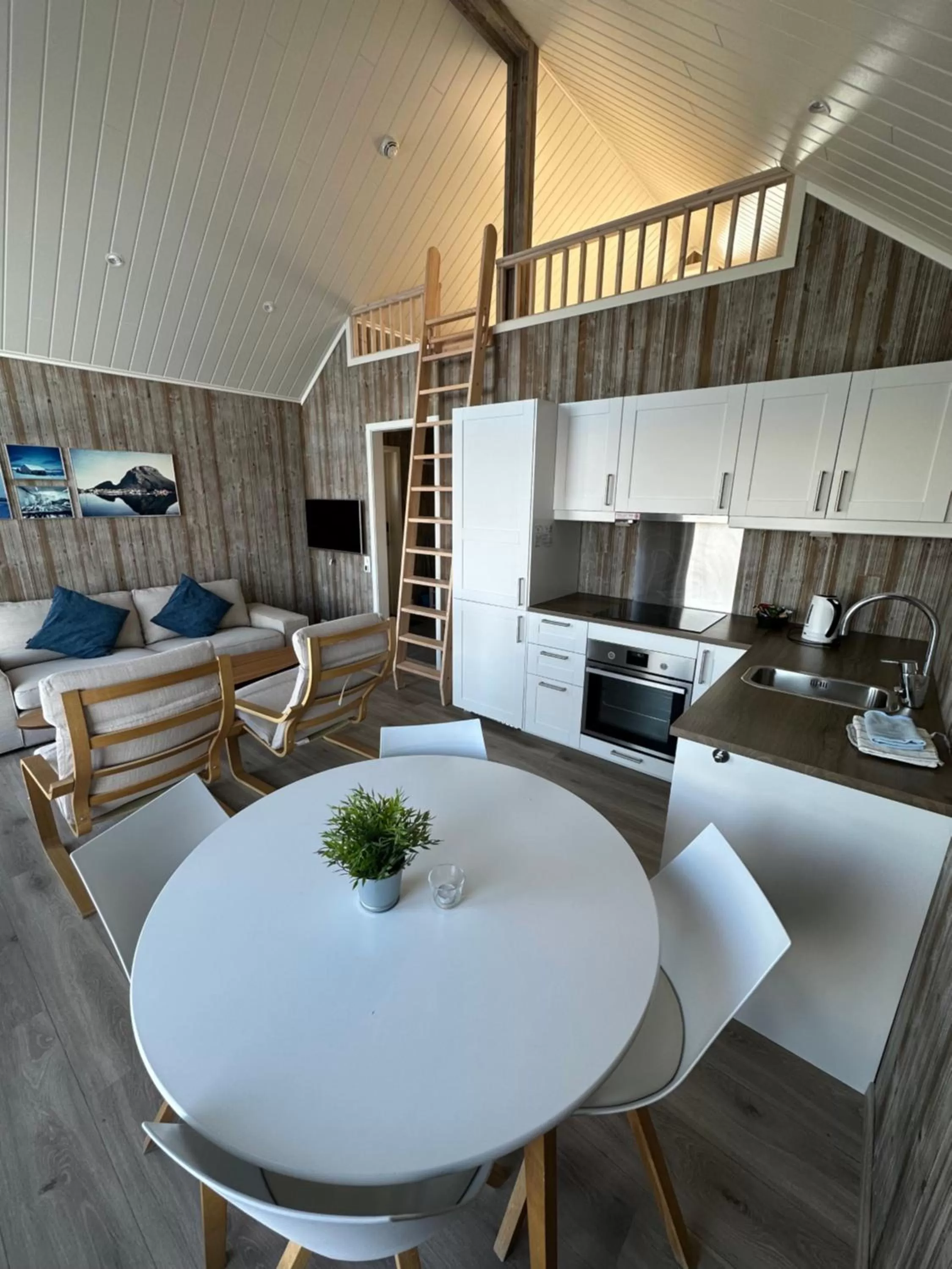 Kitchen or kitchenette in Norsk Havbrukssenter - Rorbuer