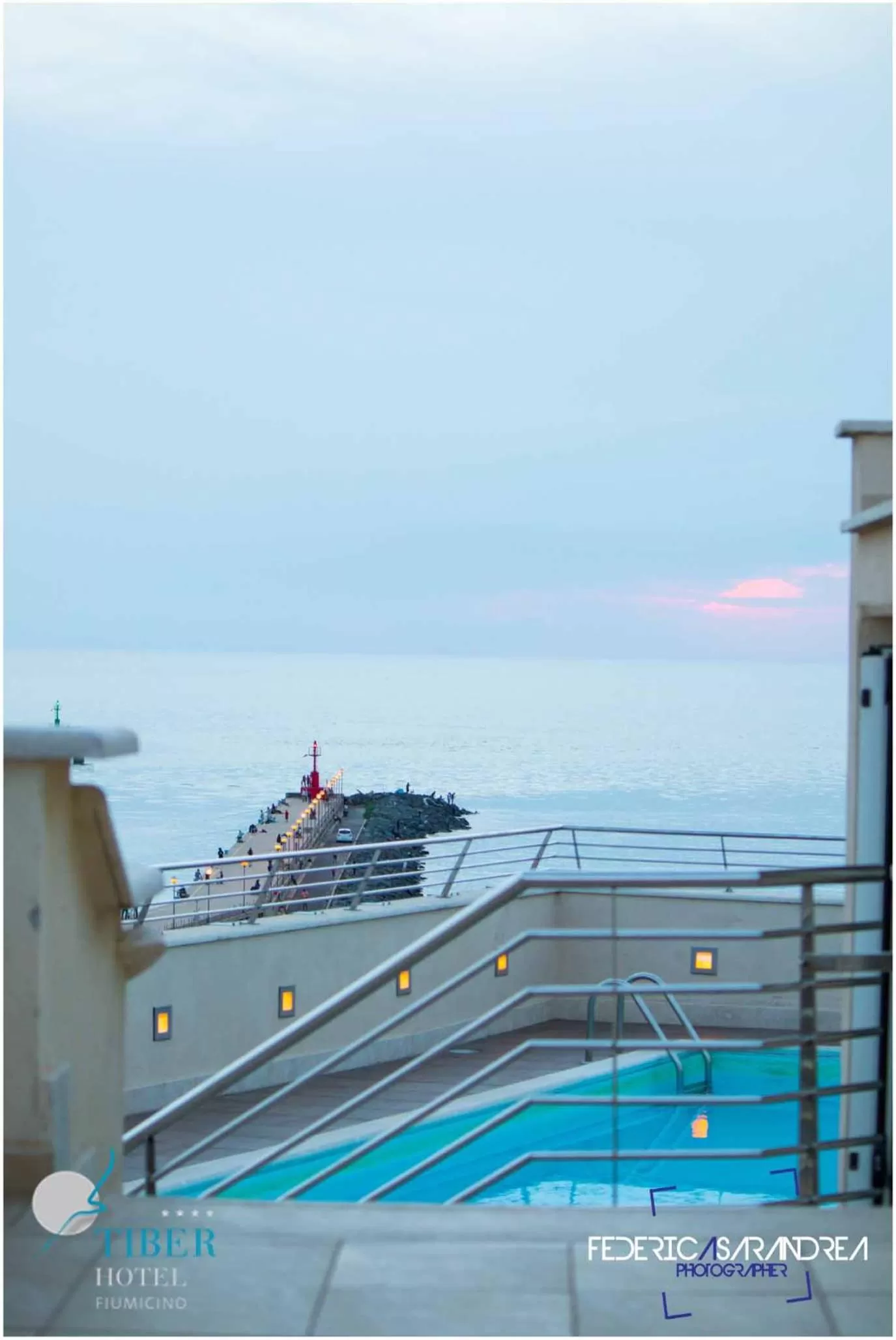 Swimming pool in Hotel Tiber