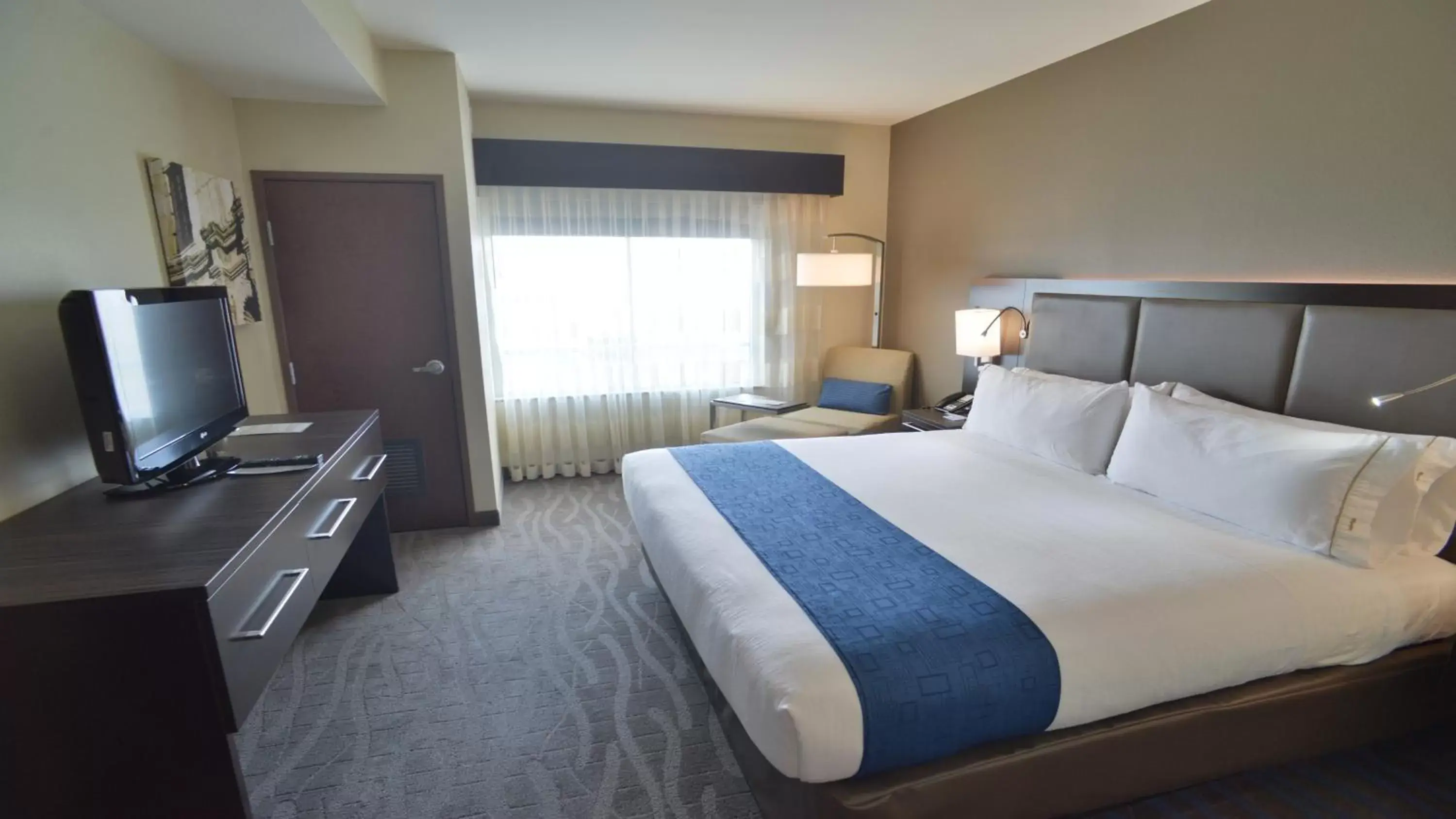 Bed in Holiday Inn Hotel & Suites Northwest San Antonio, an IHG Hotel