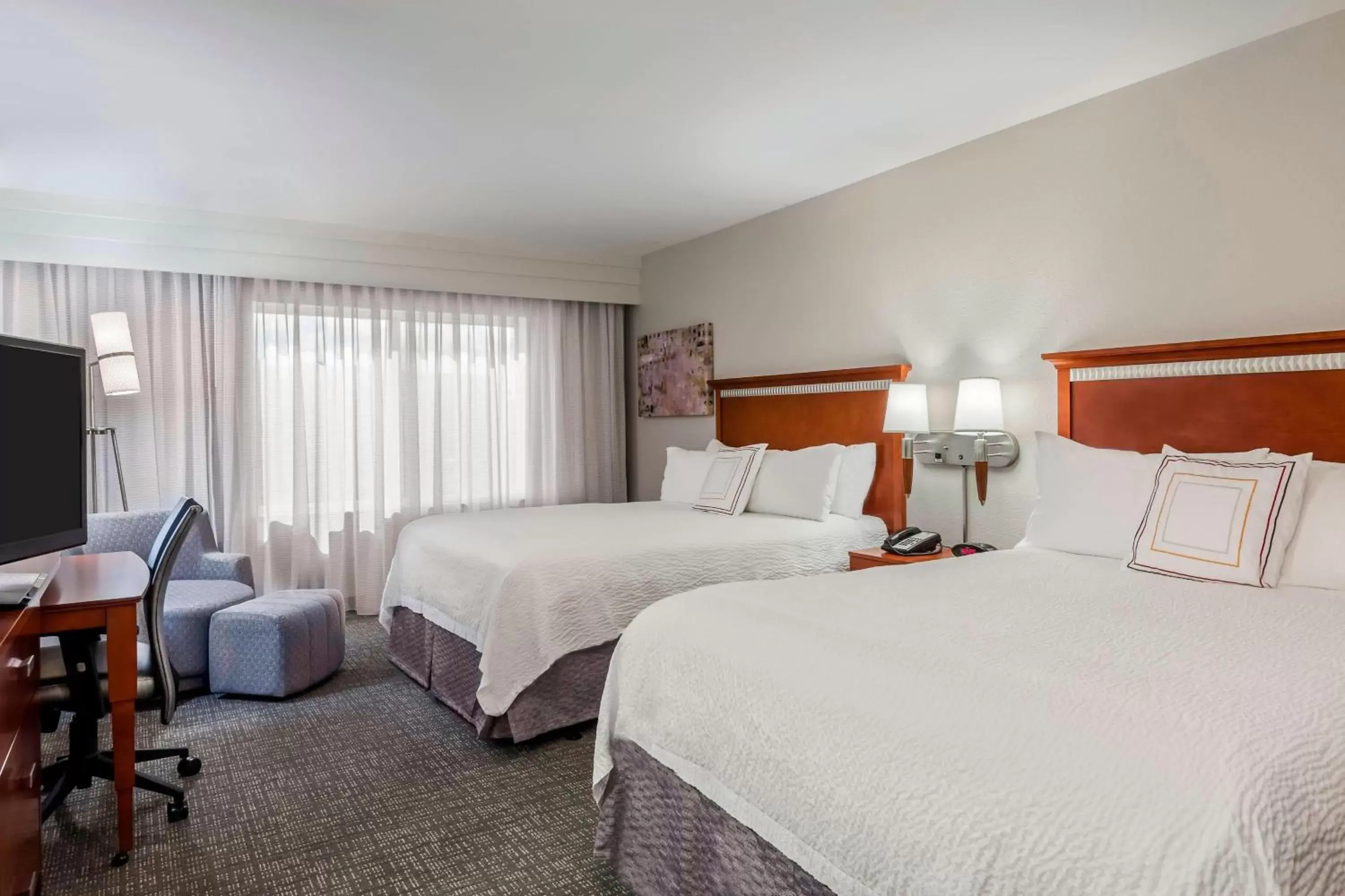 Photo of the whole room, Bed in Courtyard Fort Myers at I-75 and Gulf Coast Town Center