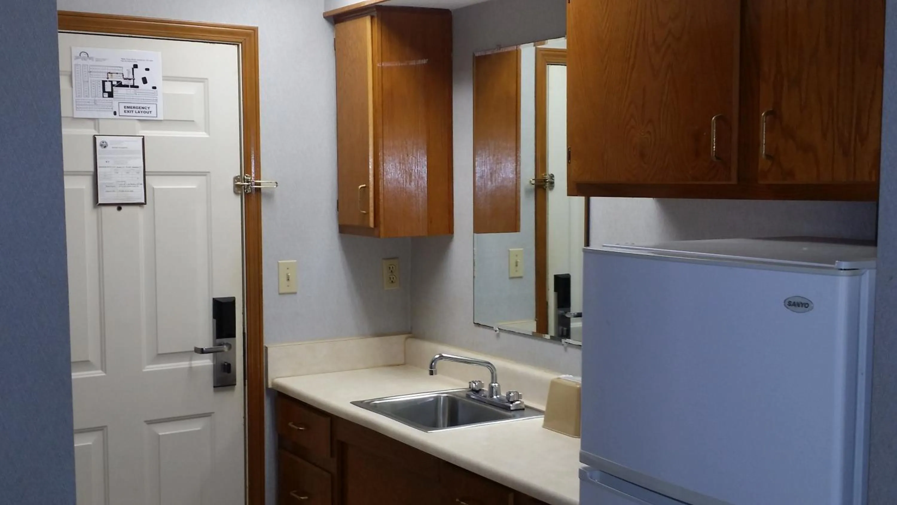 Living room in HOTEL DEL SOL - Pensacola