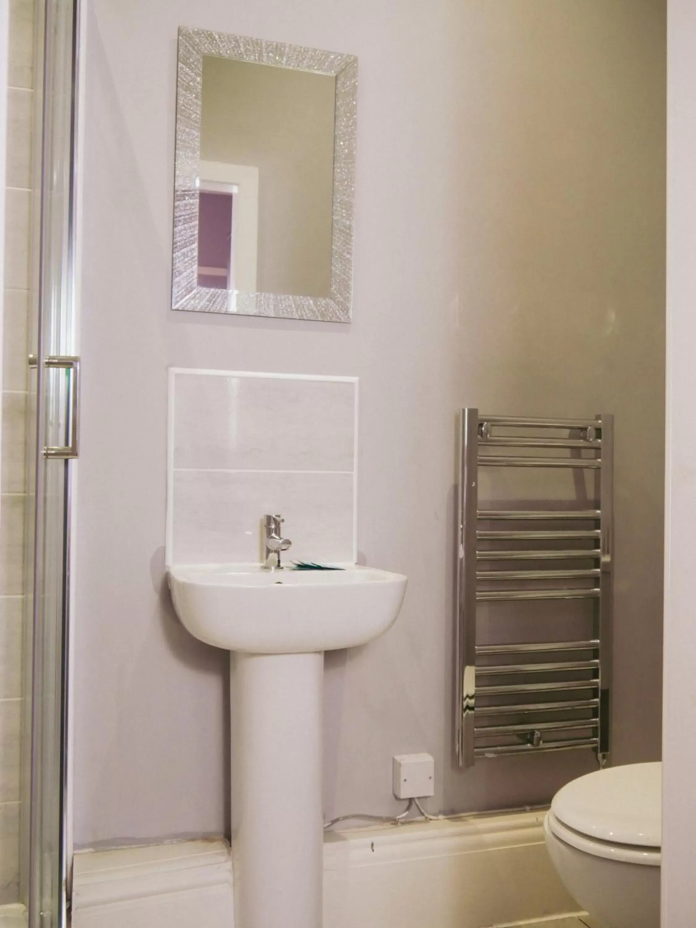 Toilet, Bathroom in Hotel Anfield