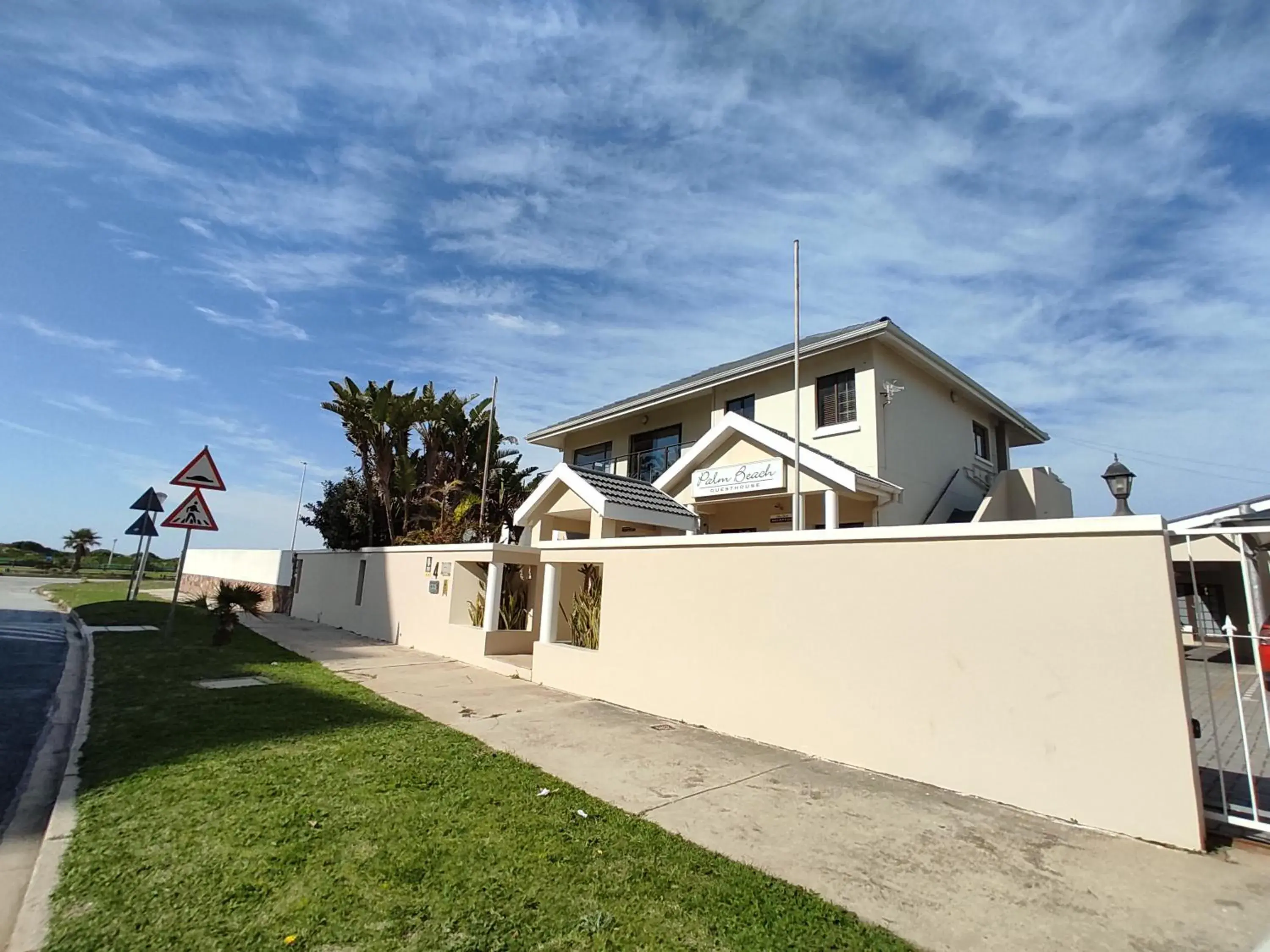 Facade/entrance, Property Building in Palm Beach Guesthouse