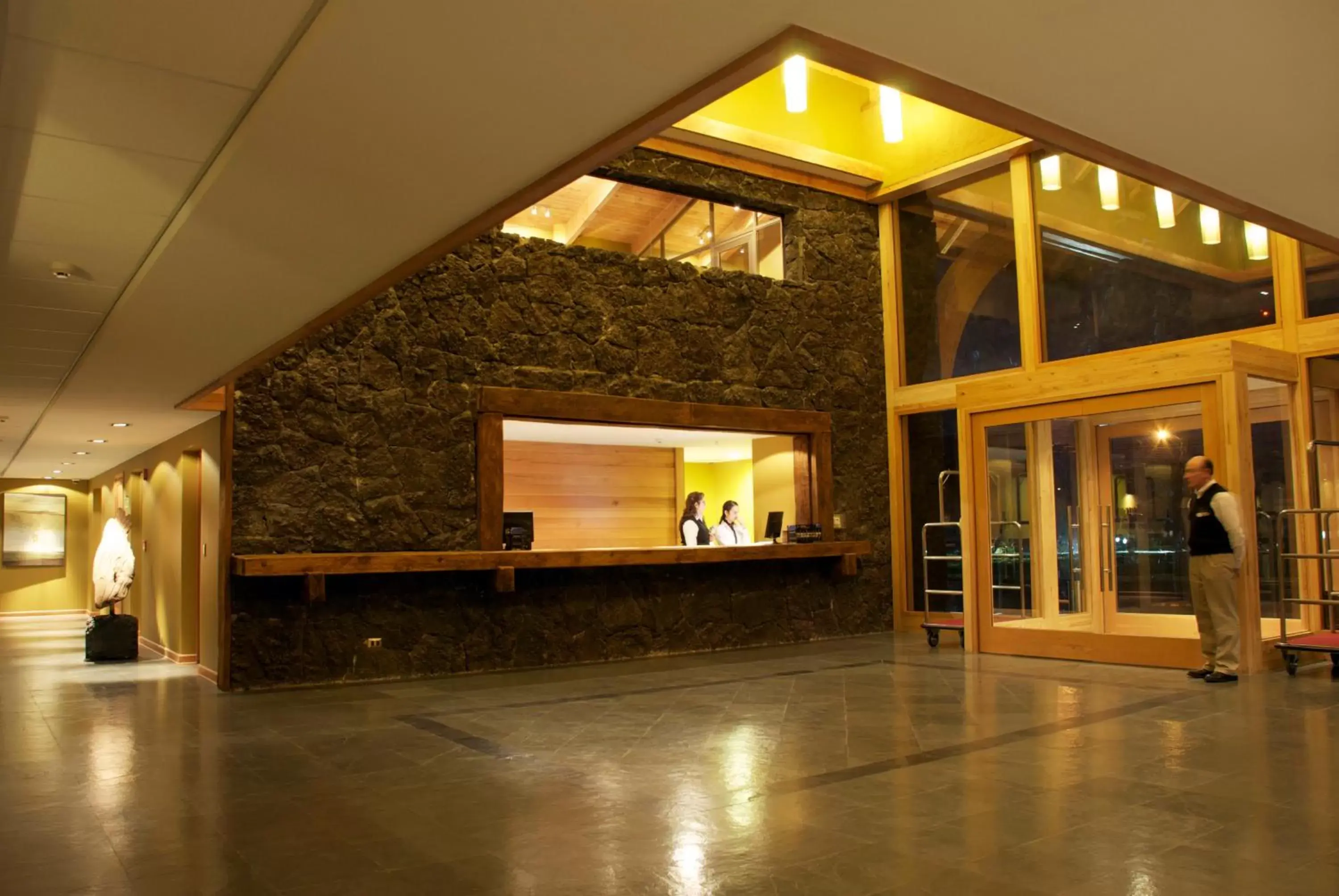 Lobby or reception, Lobby/Reception in Hotel Cumbres Puerto Varas