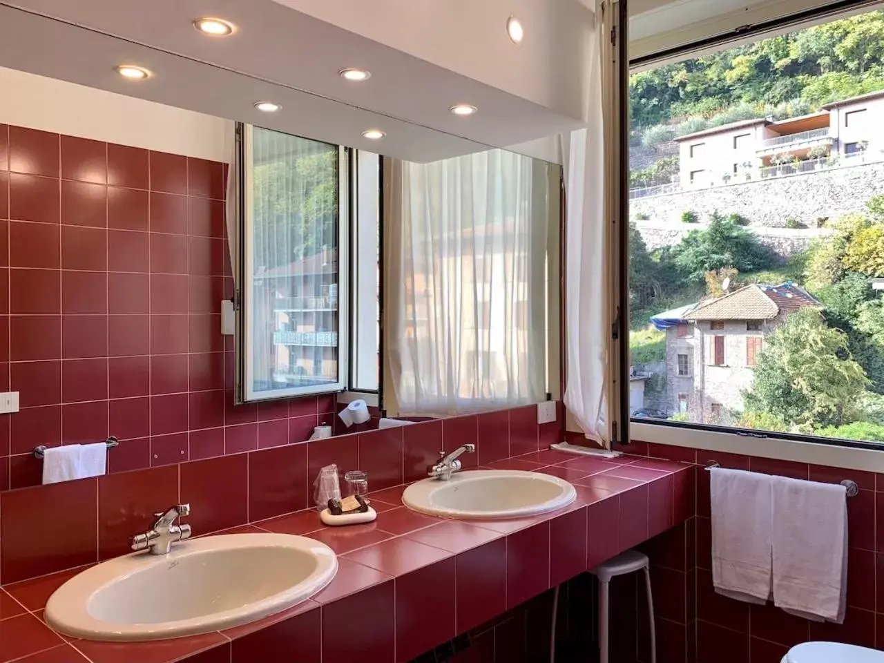 Bathroom in Hotel Brescia