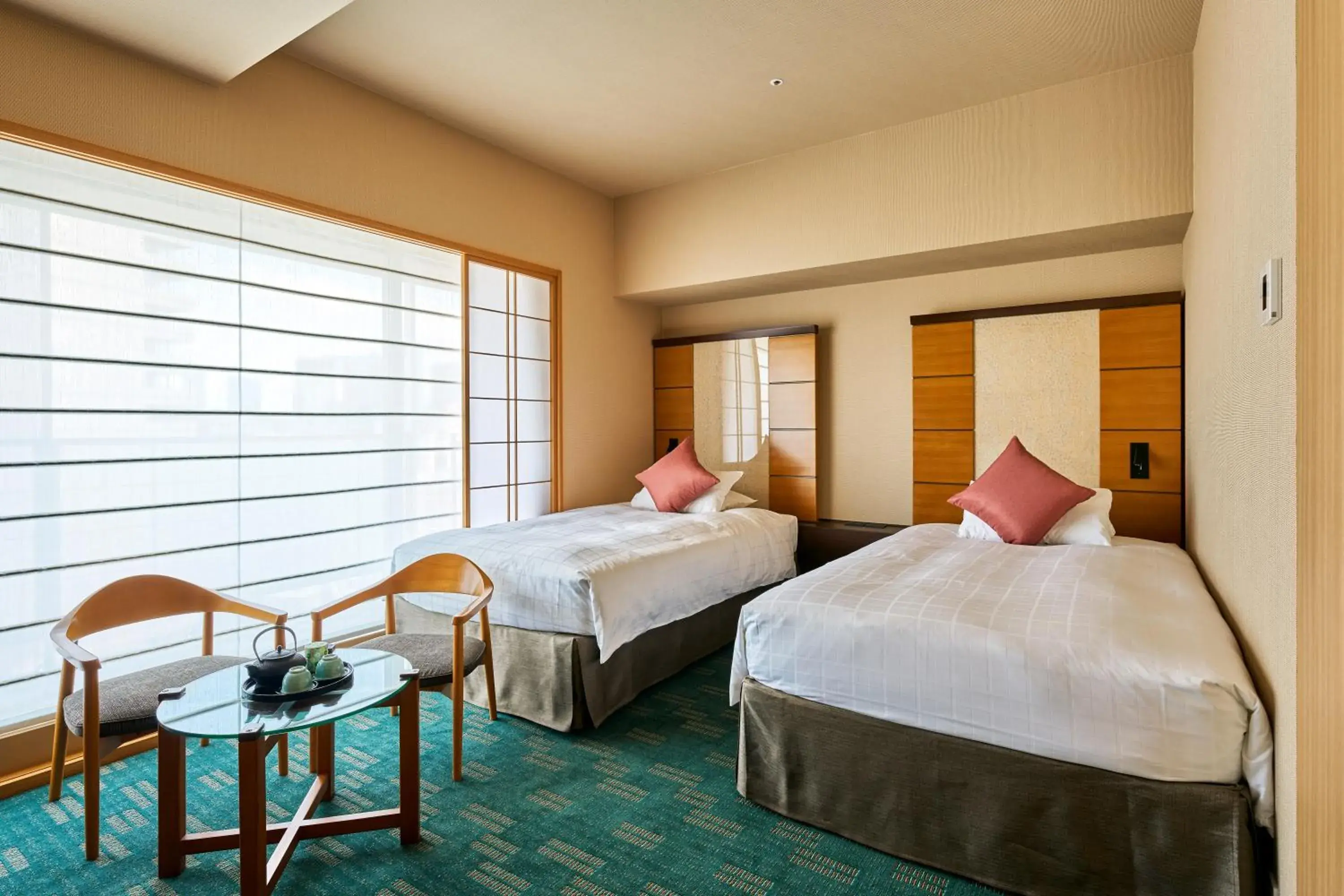 Bed in Hotel Niwa Tokyo