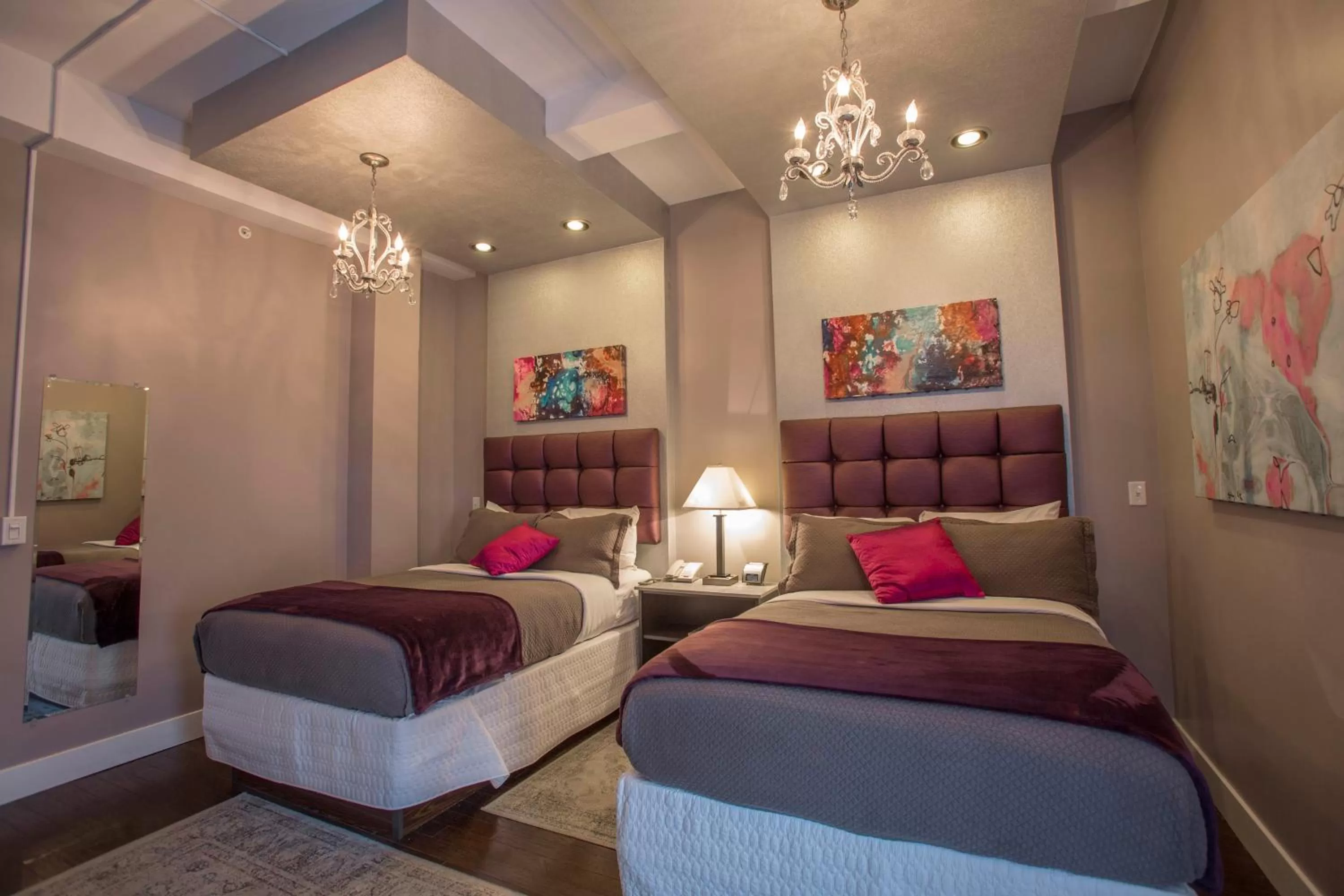 Photo of the whole room, Bed in The Gould Hotel