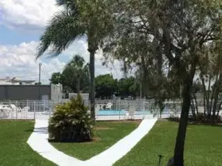 Swimming pool in Howard Johnson by Wyndham Winter Haven FL