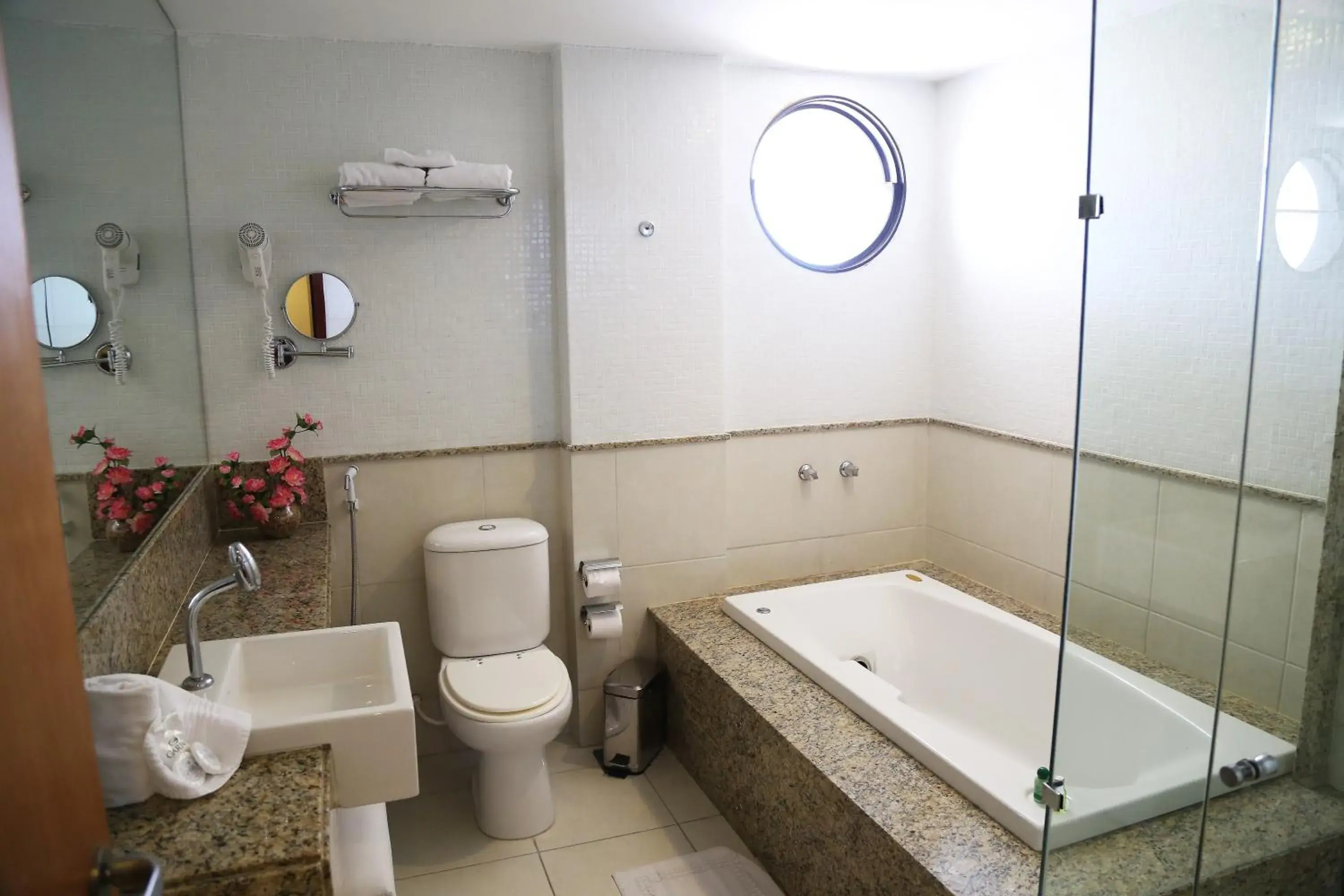 Bathroom in Garbos Trade Hotel