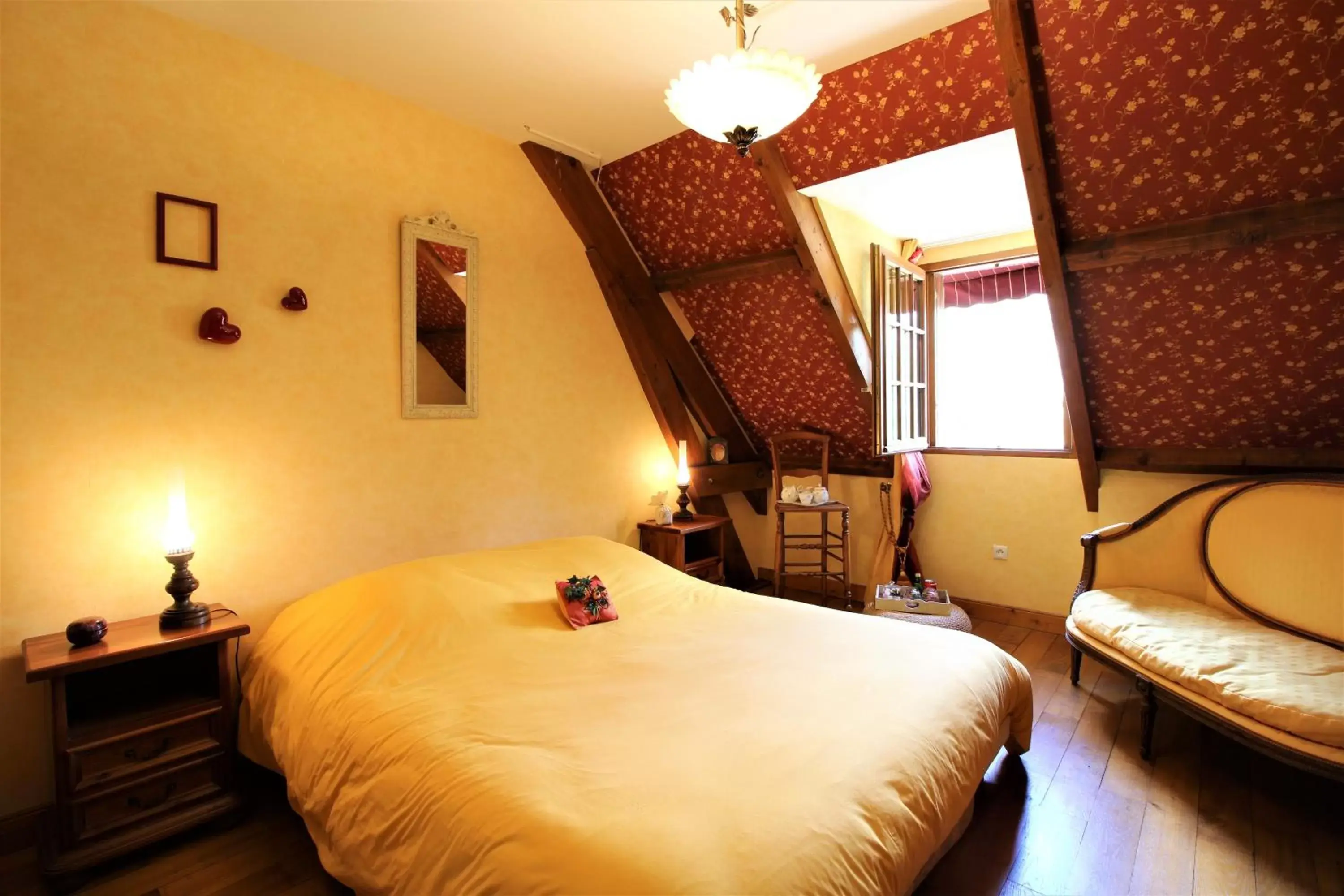 Bedroom, Bed in Chez Pascaline