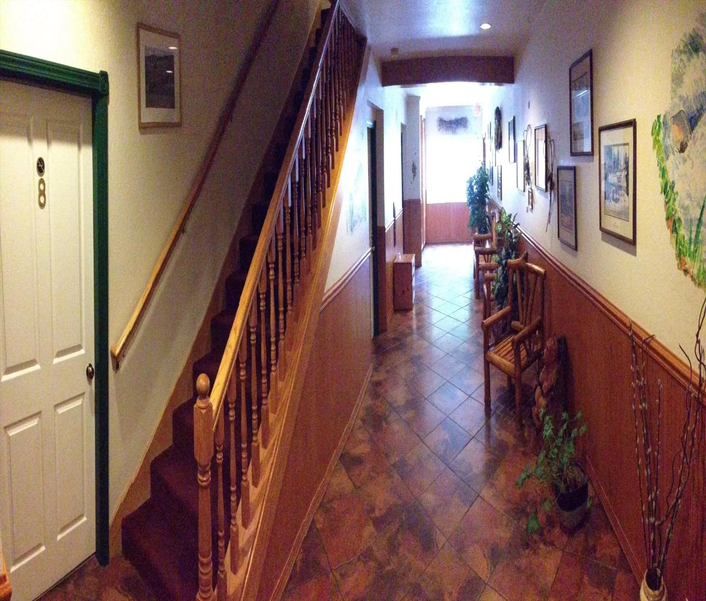 Lobby or reception in Strawberry Inn