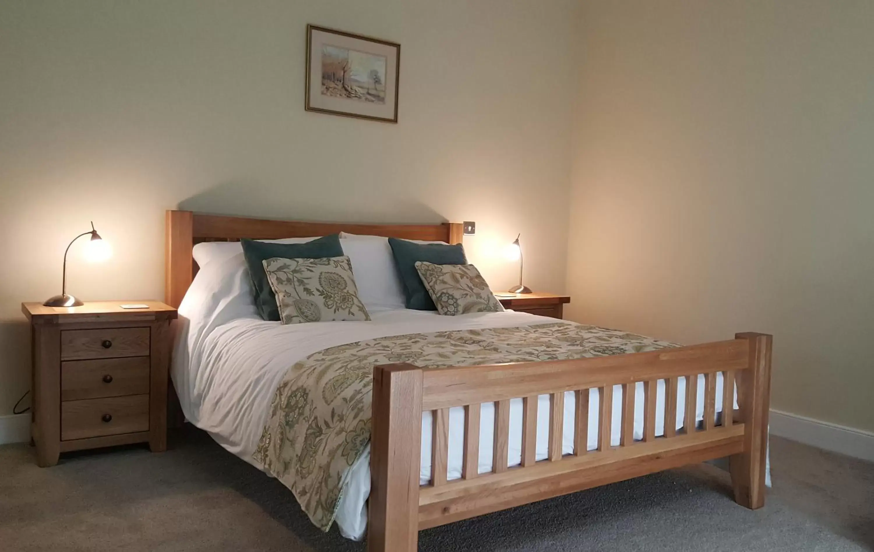 King Room with Garden View - single occupancy in Pontyclerc Farm House Bed and Breakfast King Room with Garden View - single occupancy in Pontyclerc Farm House Bed and Breakfast