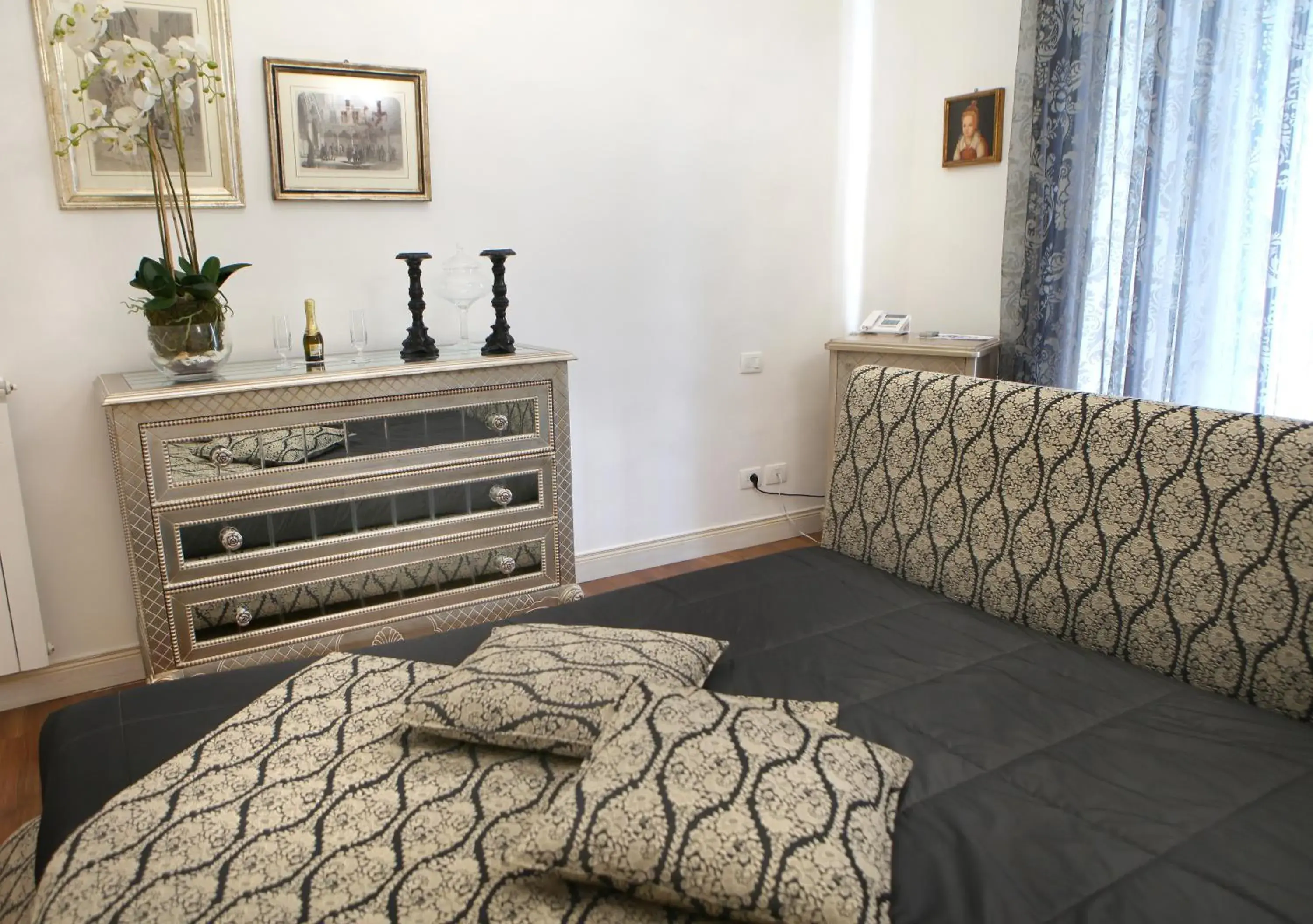 Photo of the whole room, Bed in B&B Palazzo del Teatro