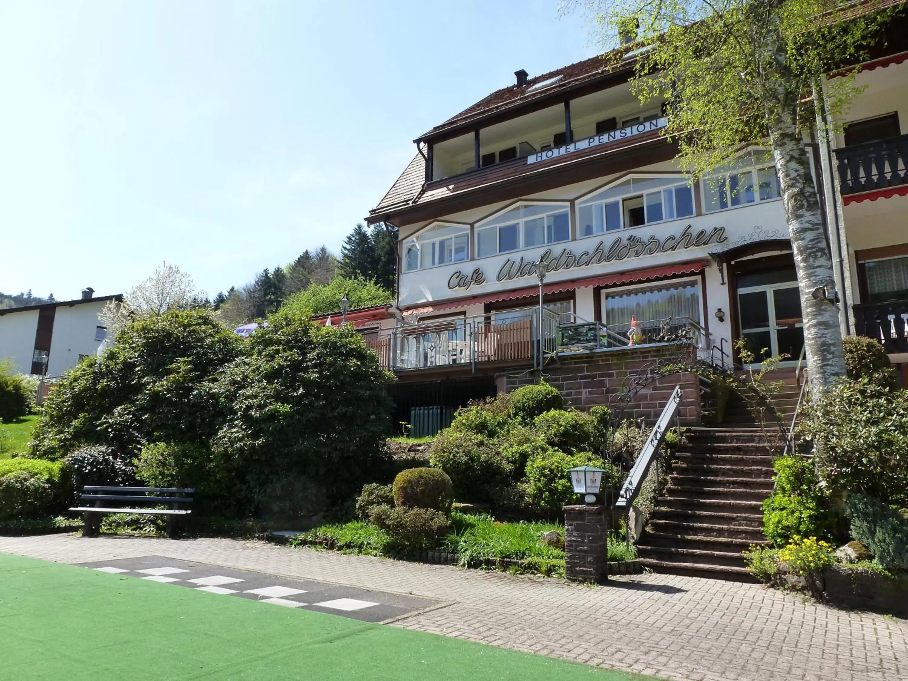 Facade/entrance in Waldschlösschen